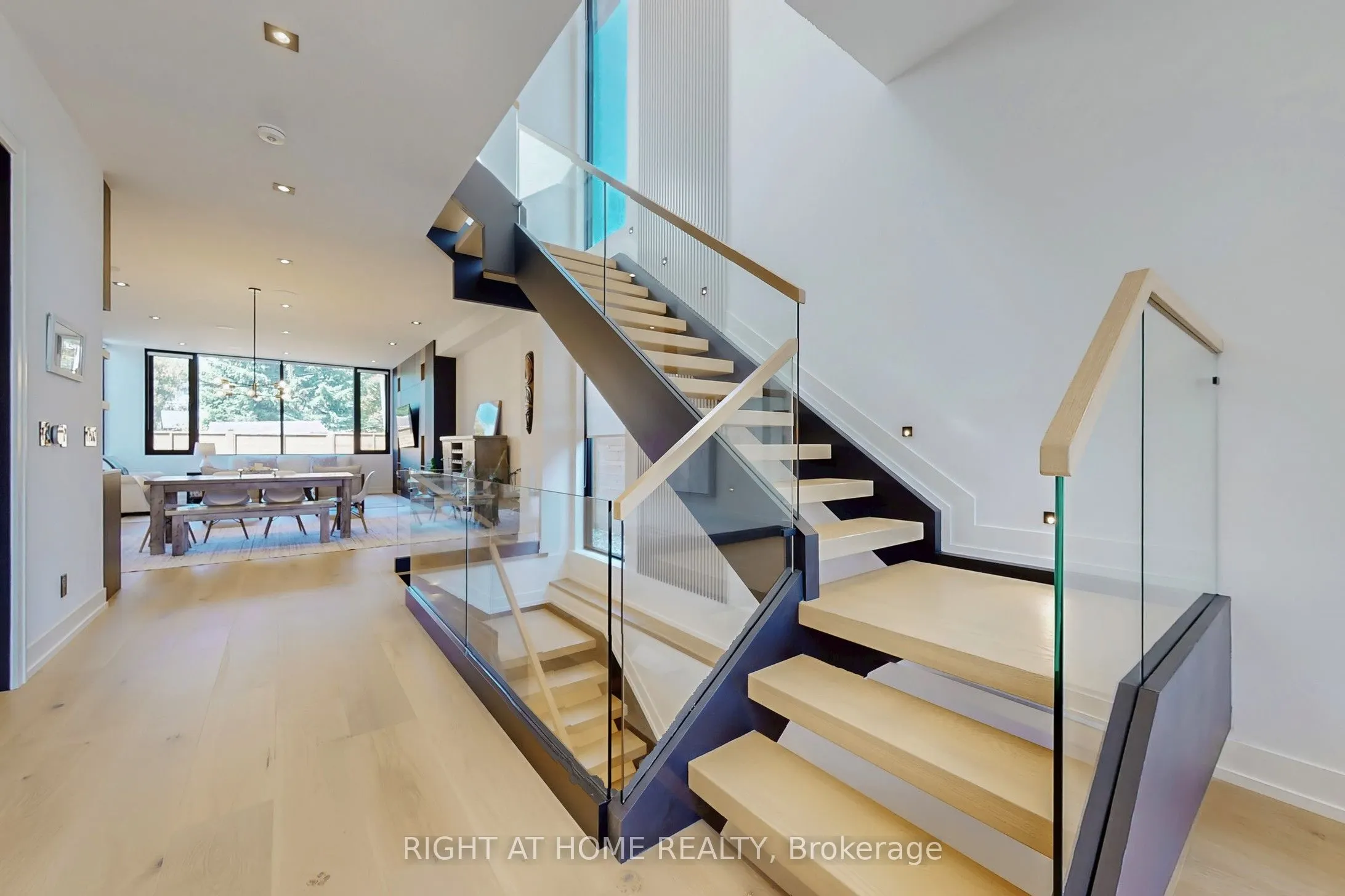 845 7th Street