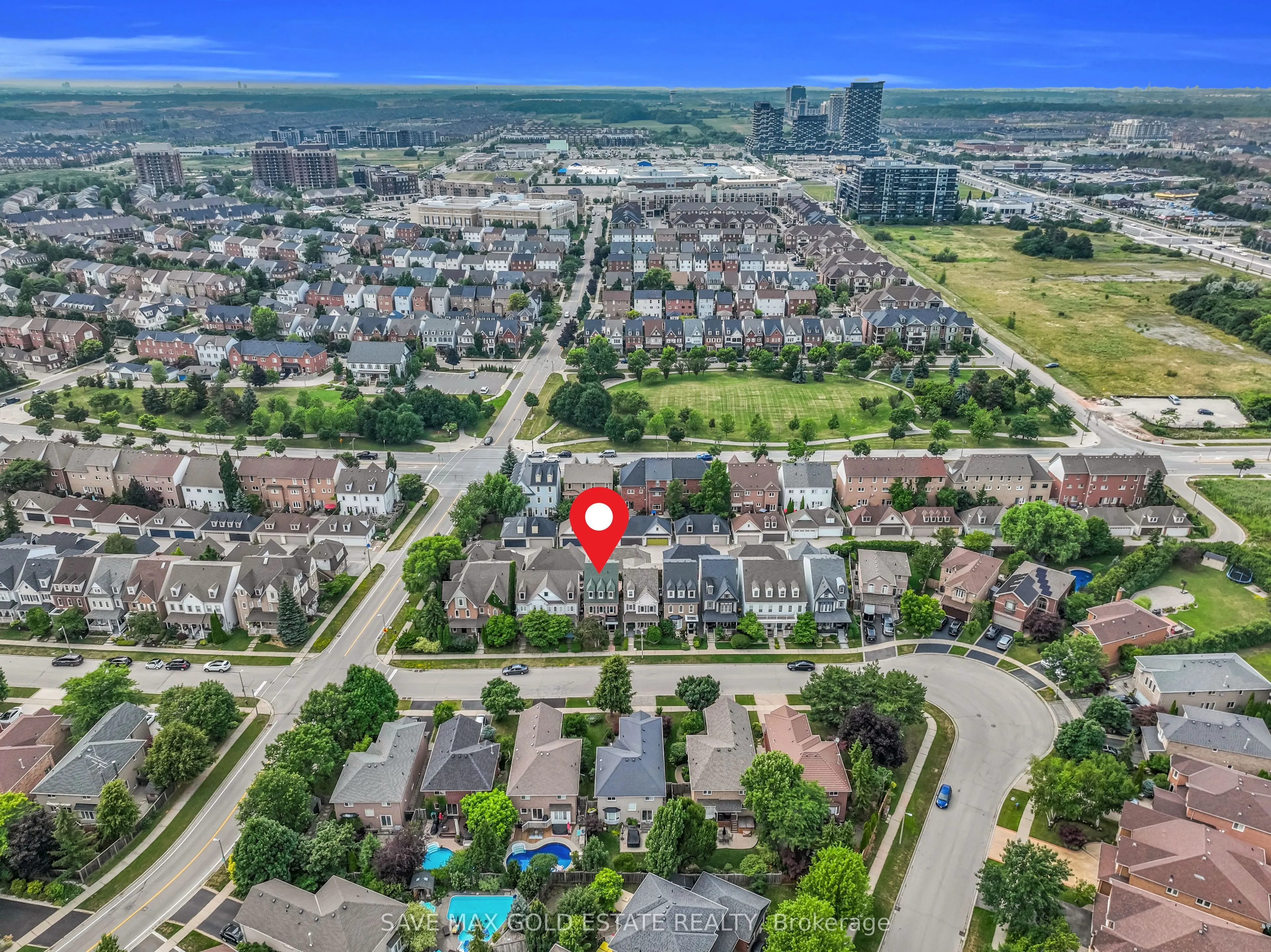 2259 Meadowland Drive N