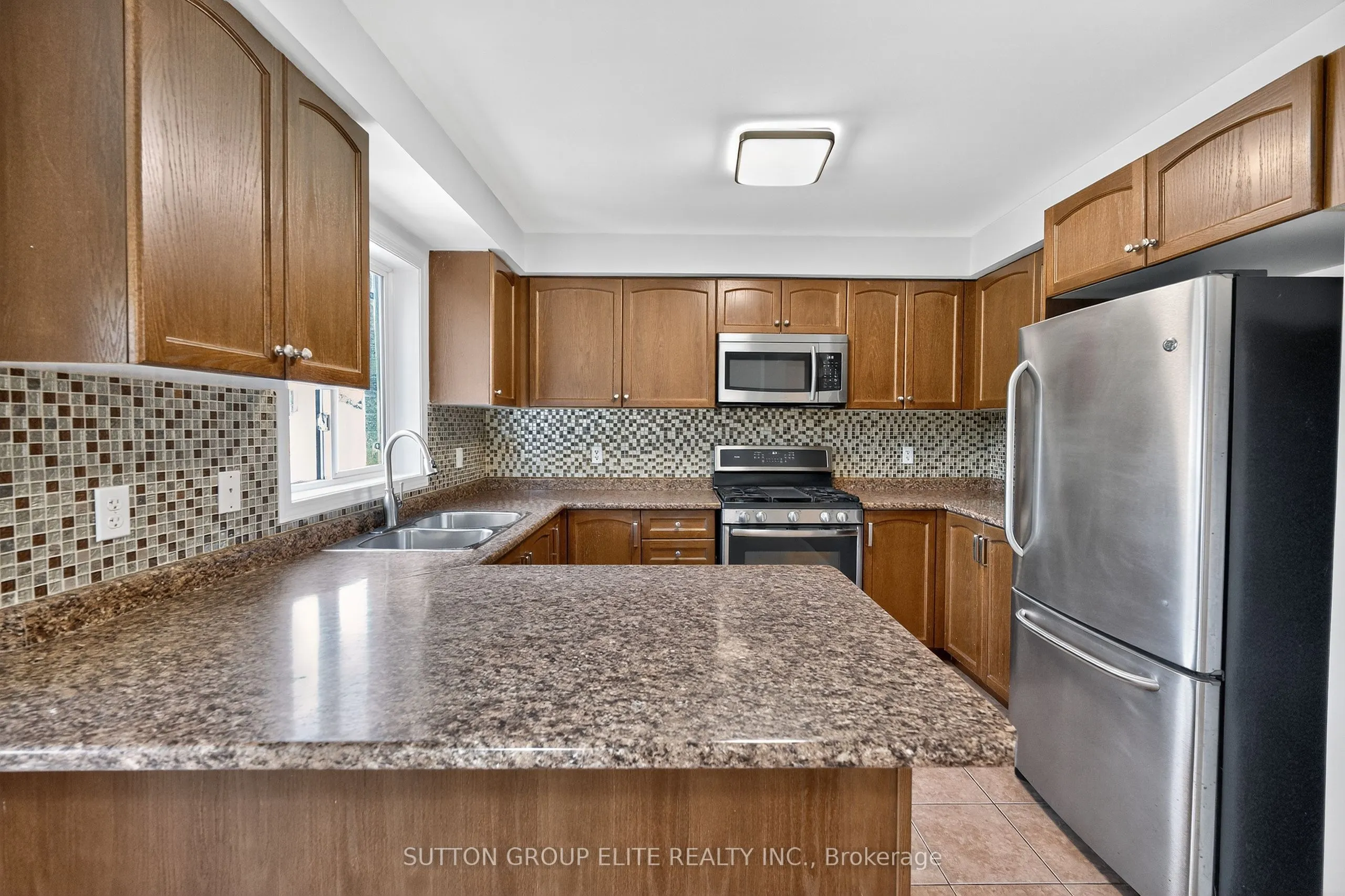 357 Bussel Crescent