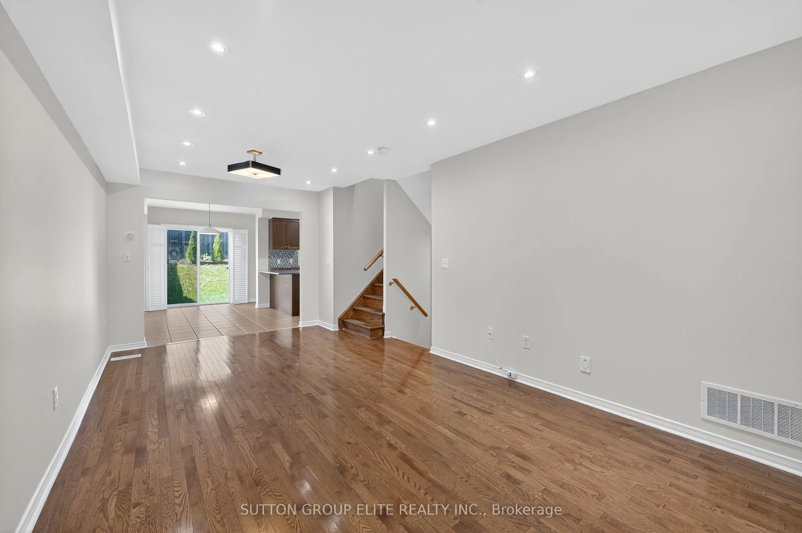 357 Bussel Crescent