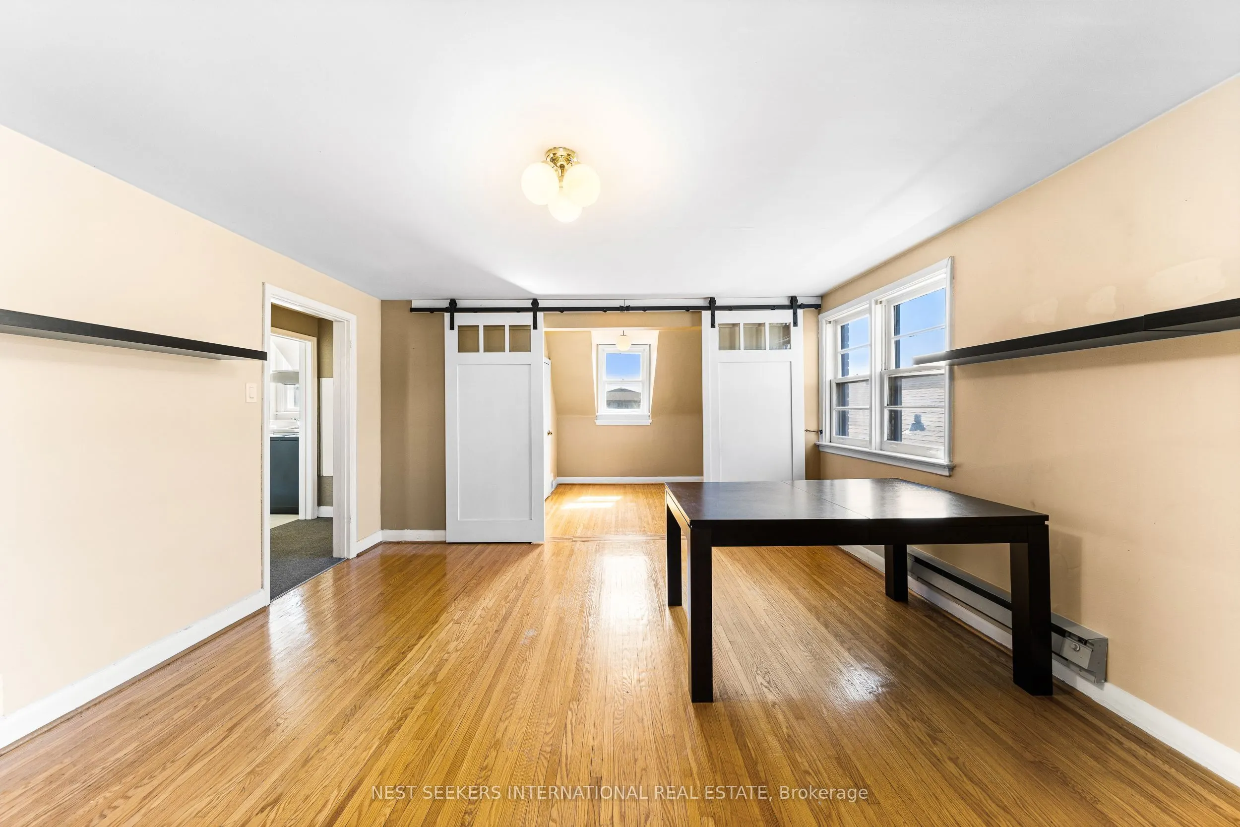 905 & 907 Glencairn Avenue