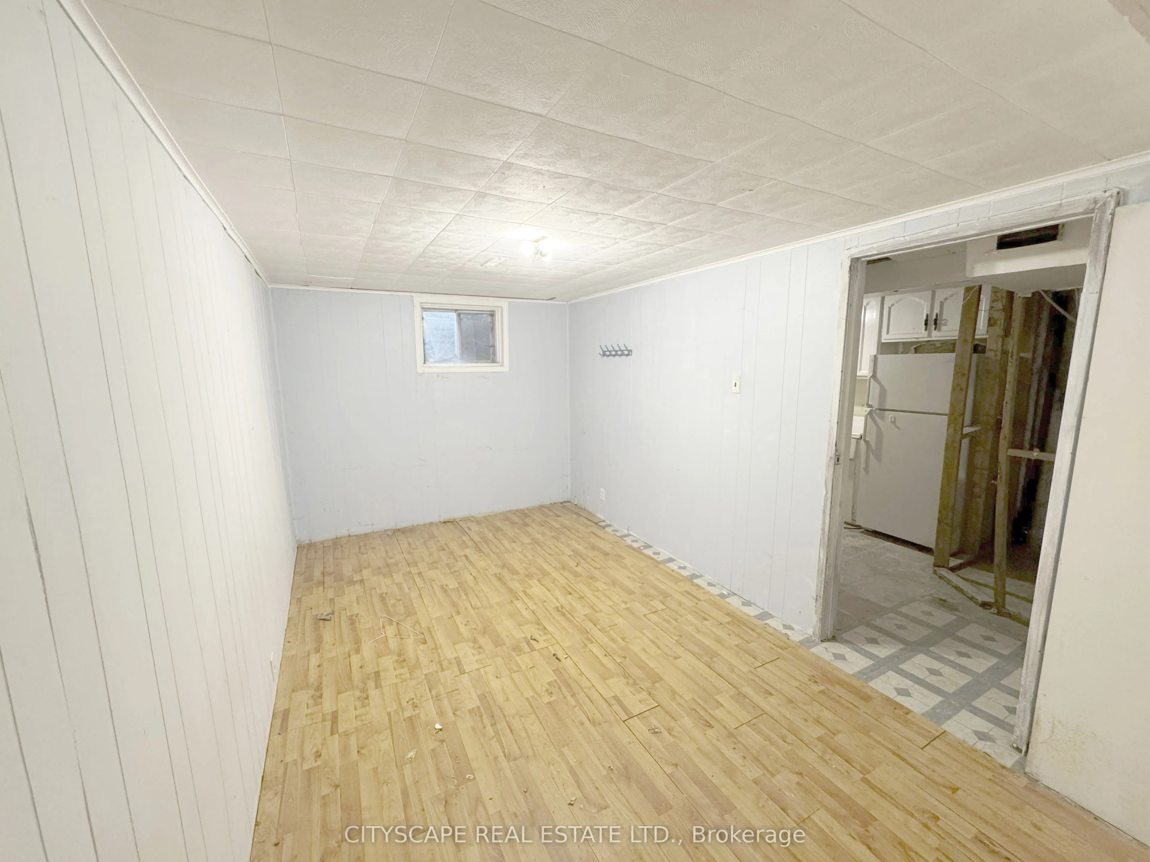 2368 Gareth Road
