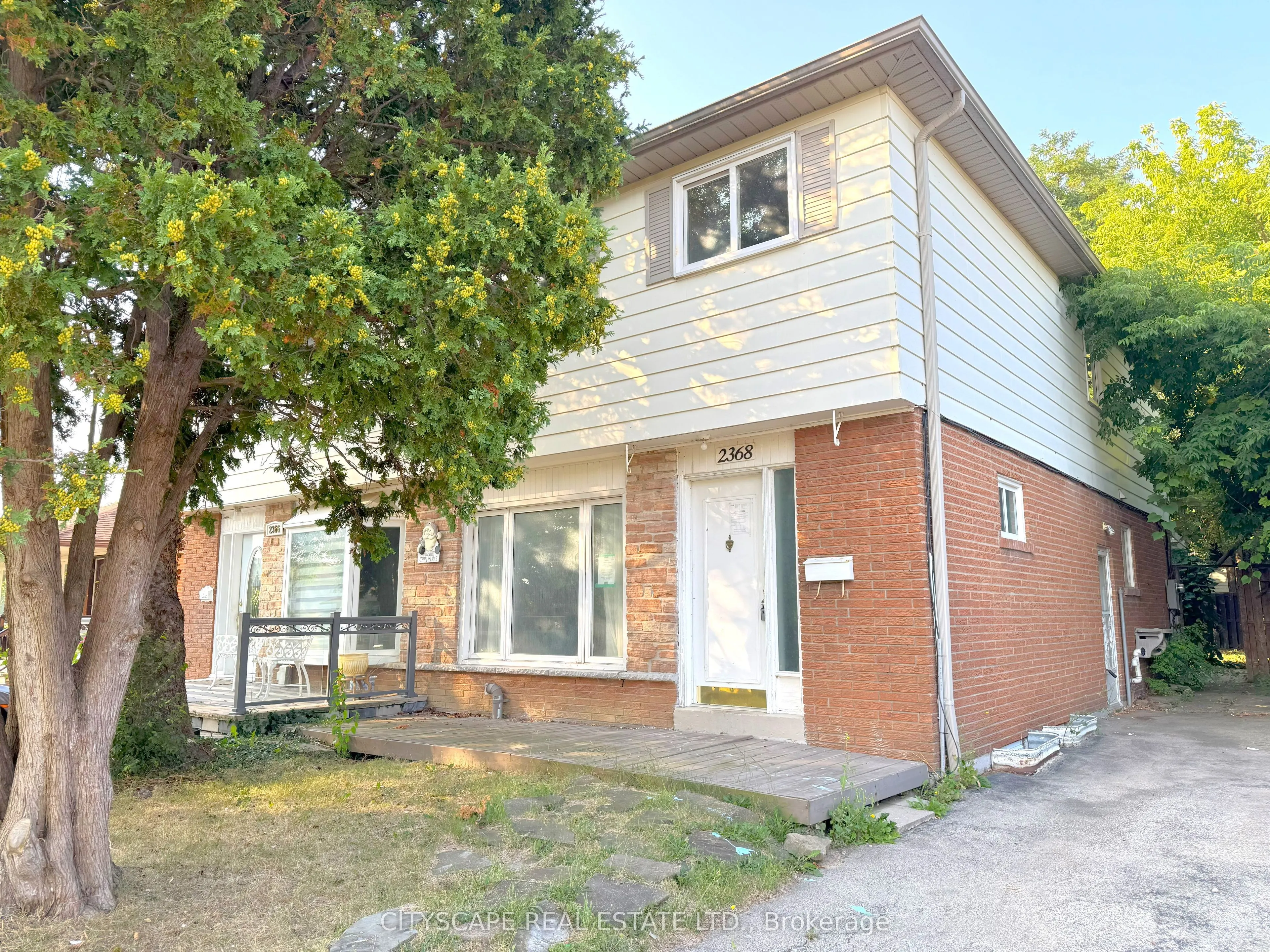 2368 Gareth Road