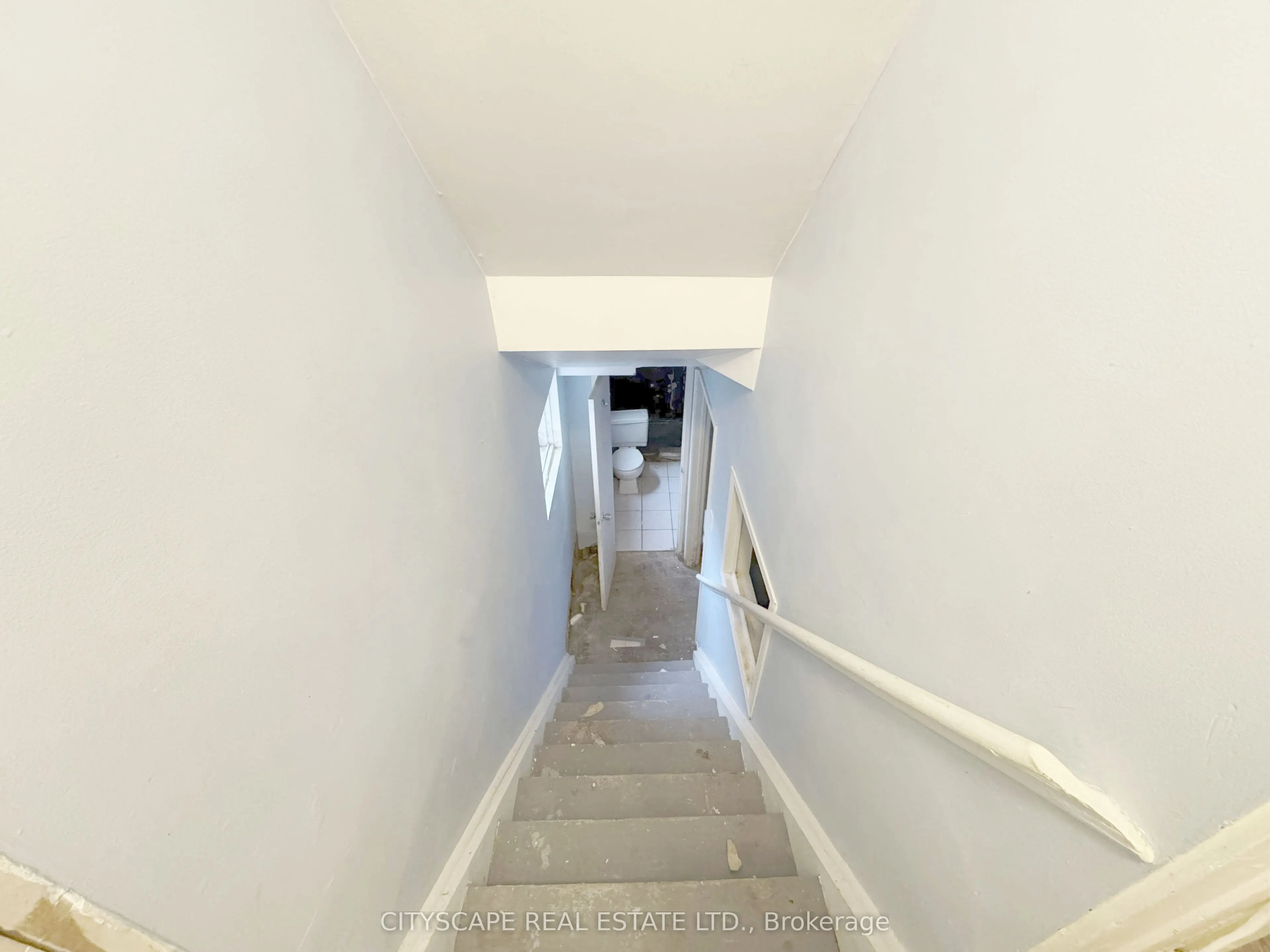 2368 Gareth Road