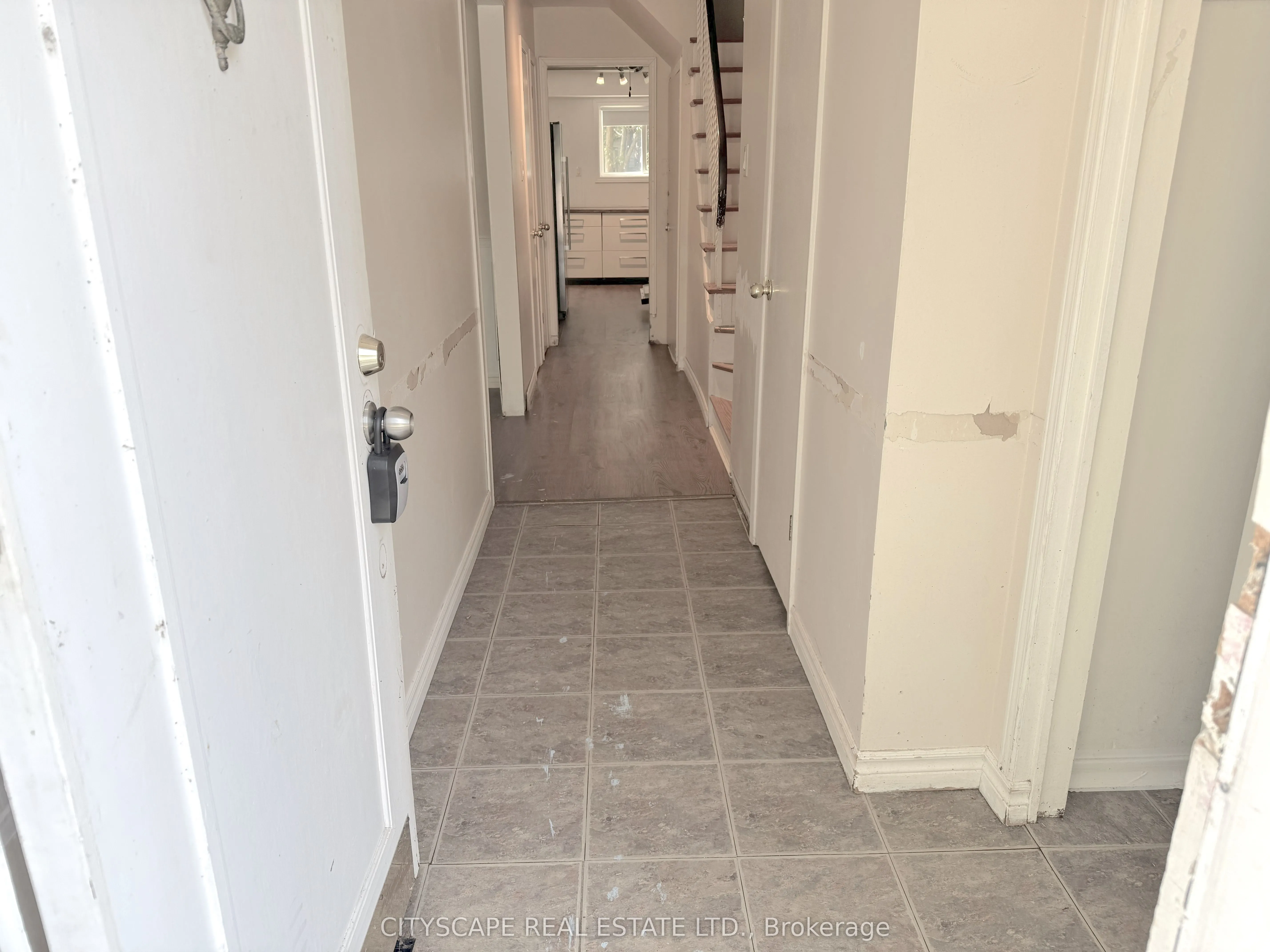 2368 Gareth Road