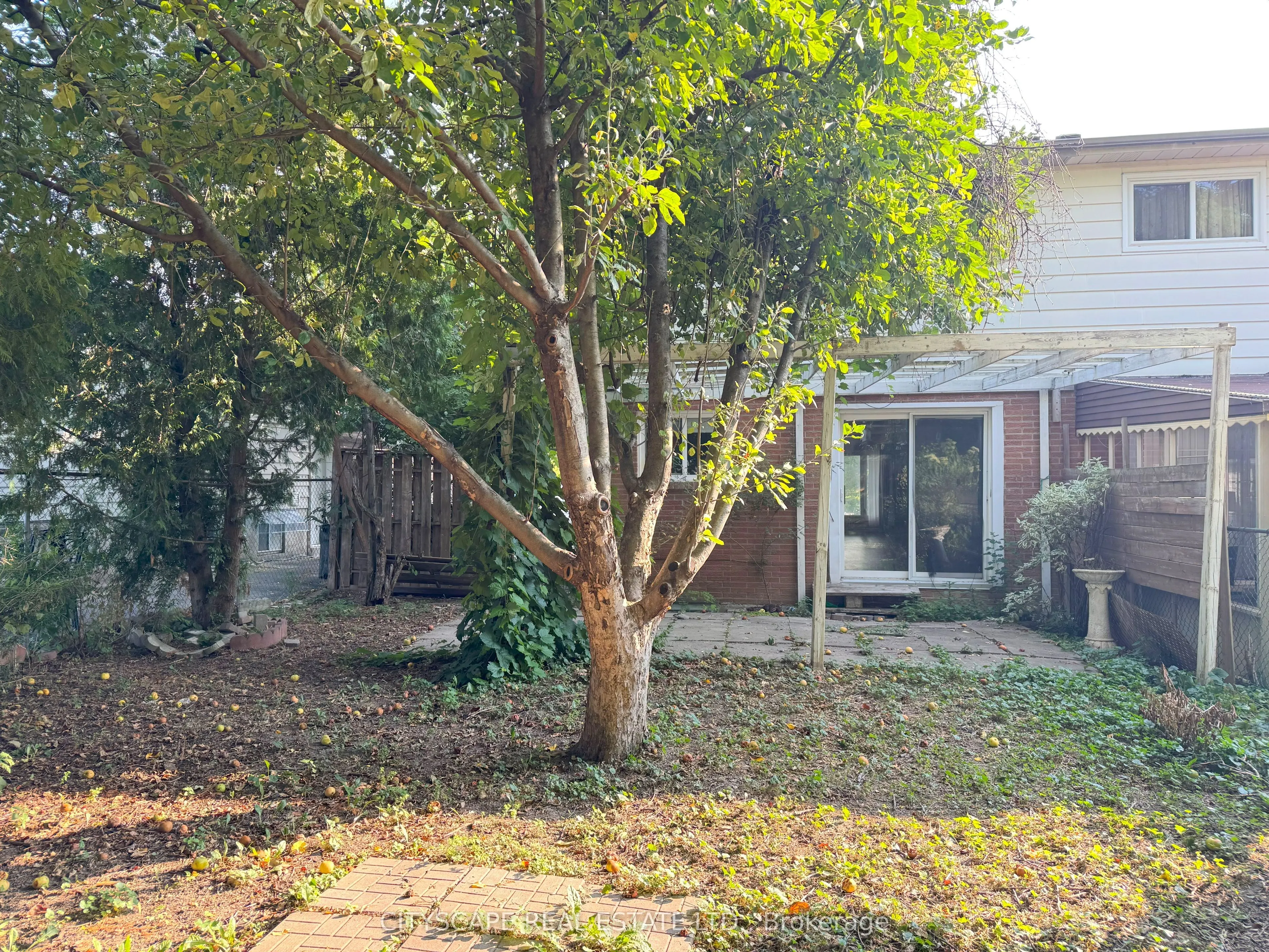 2368 Gareth Road
