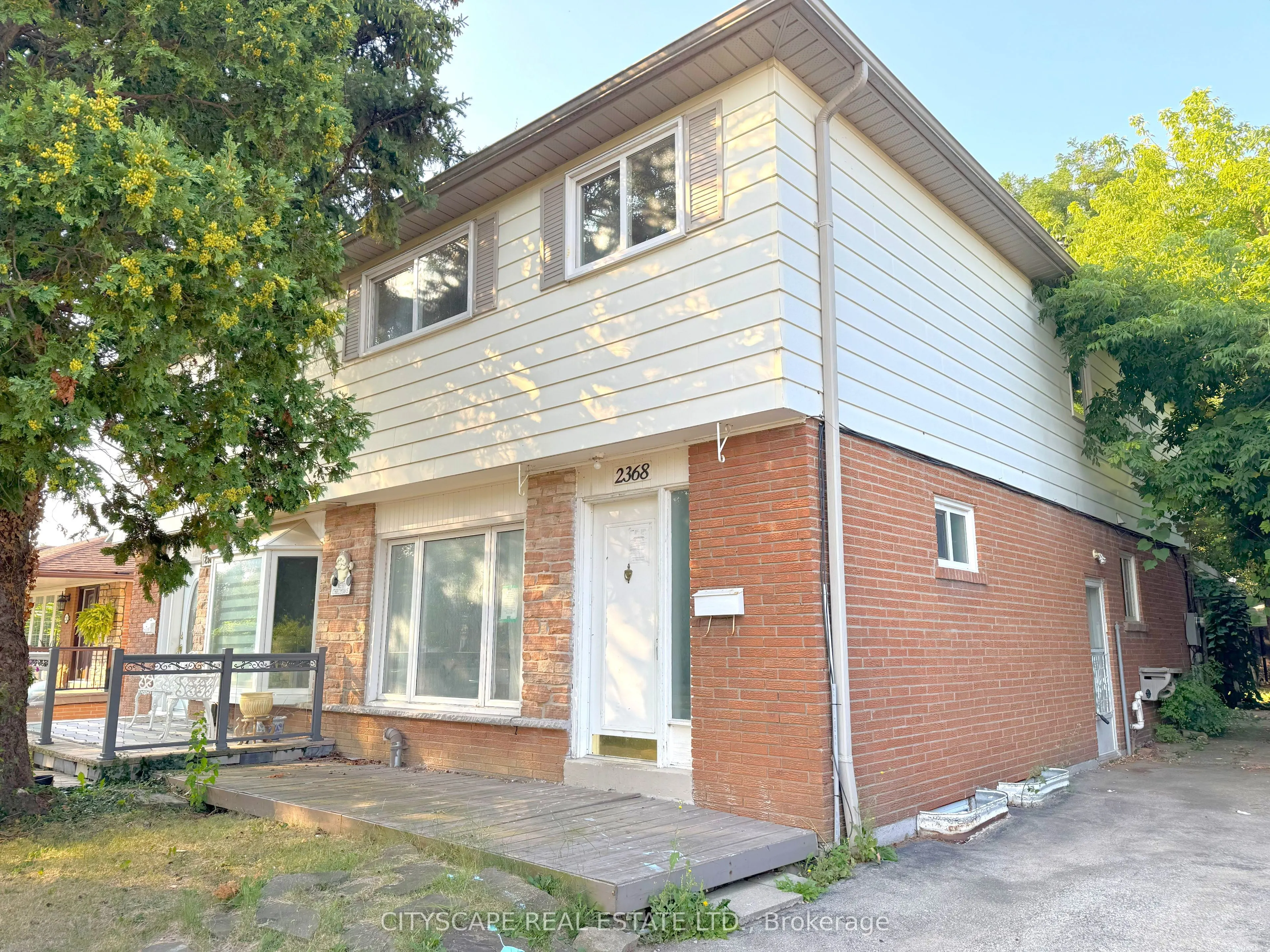 2368 Gareth Road