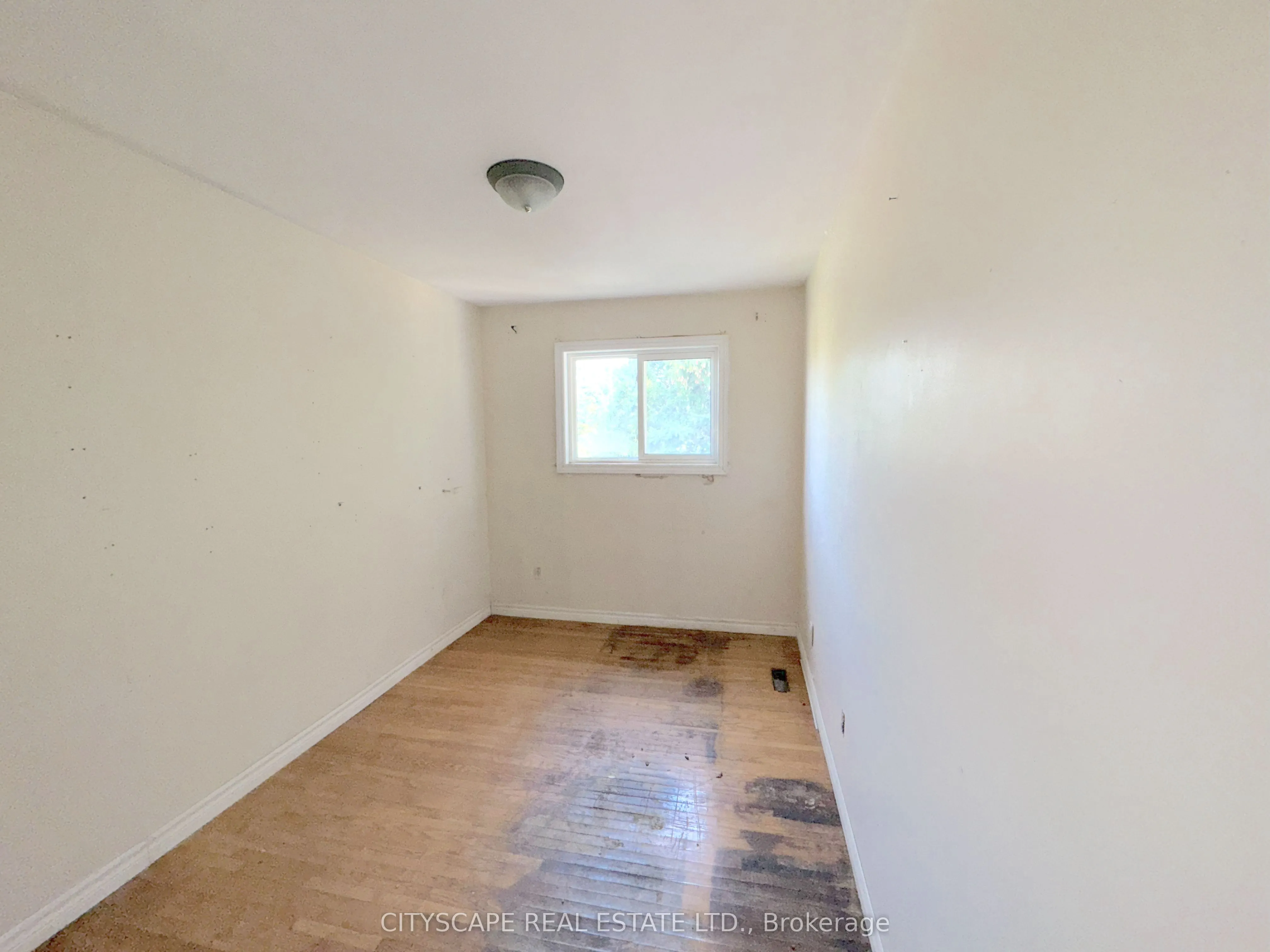 2368 Gareth Road
