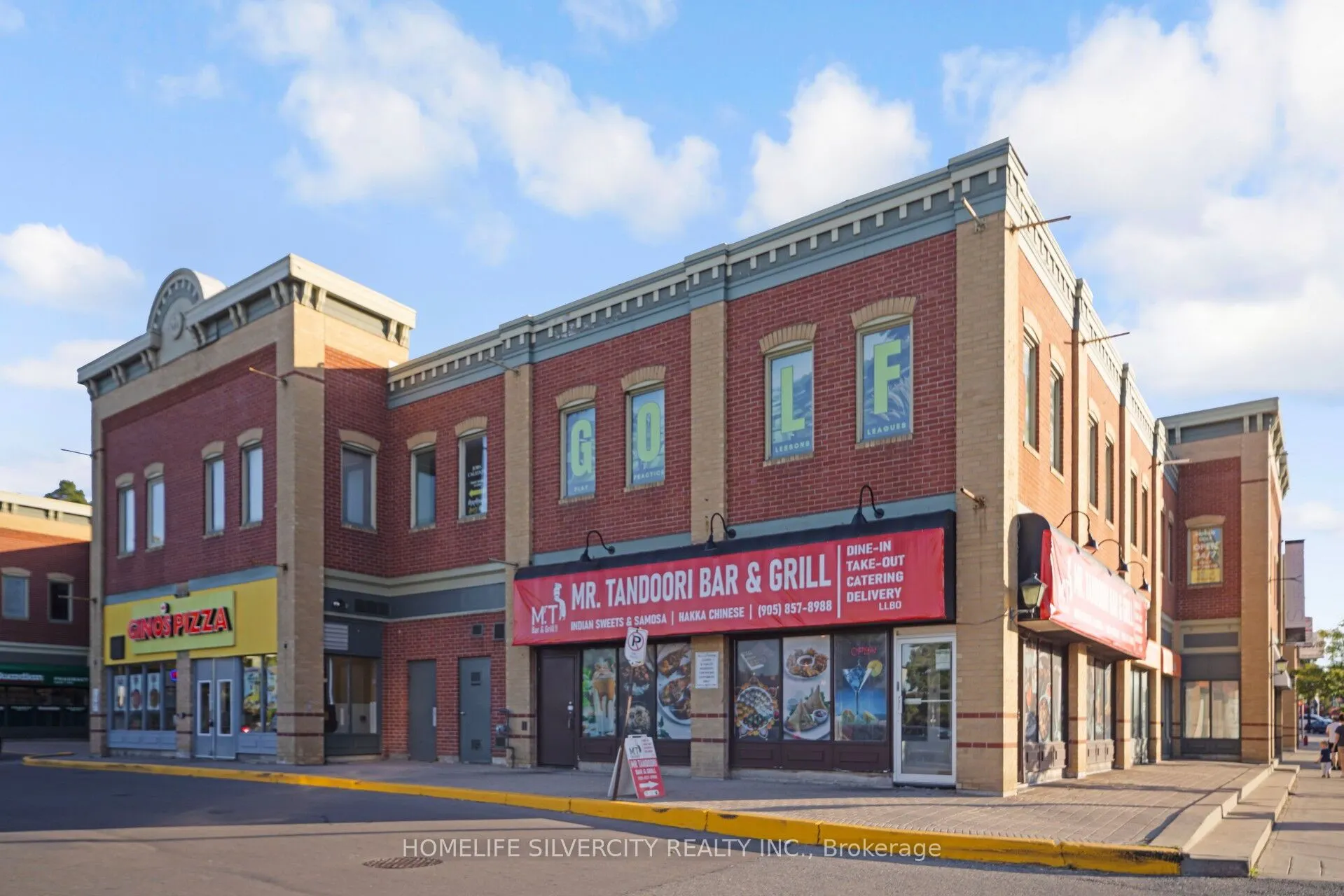 18 King Street E, #15