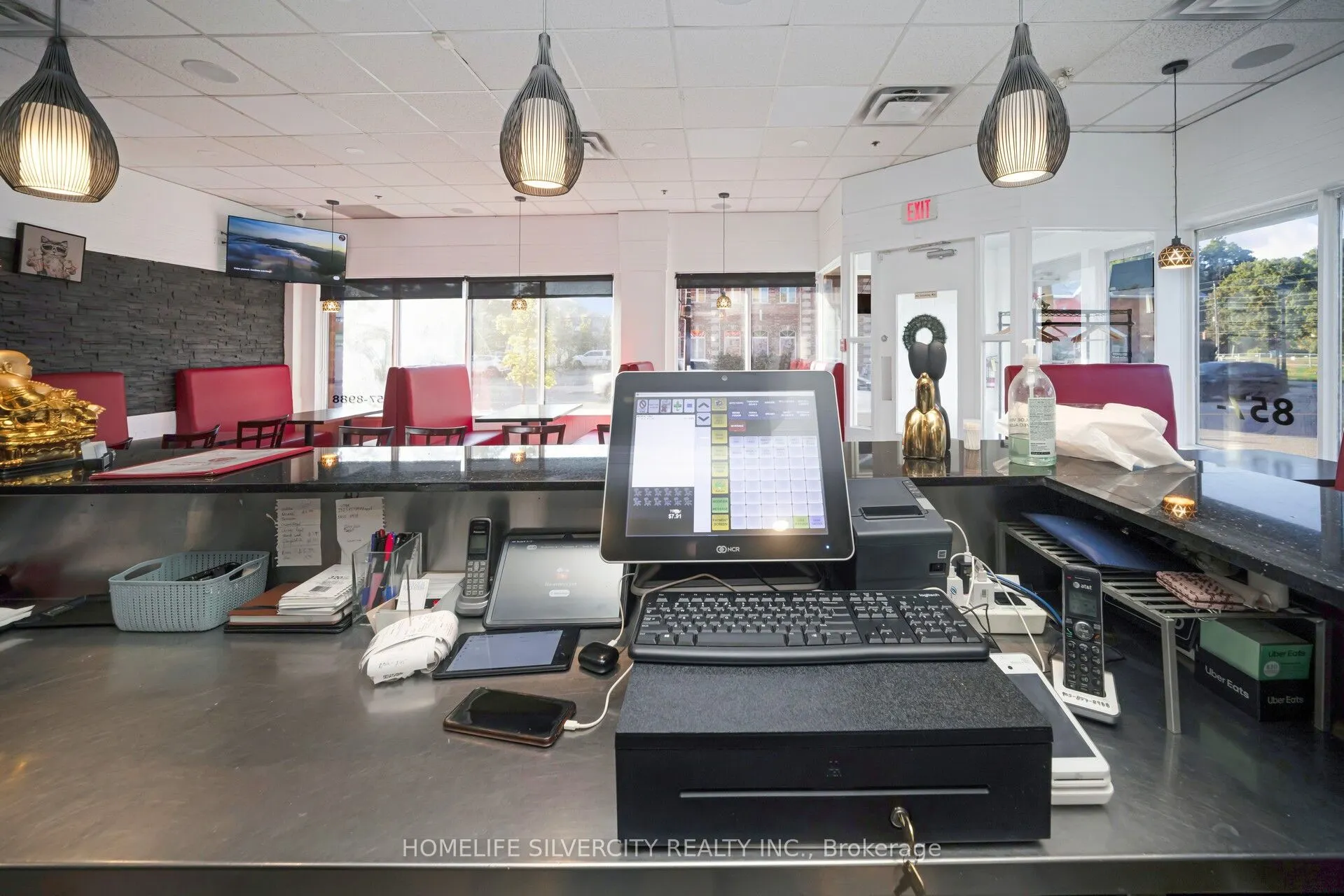 18 King Street E, #15