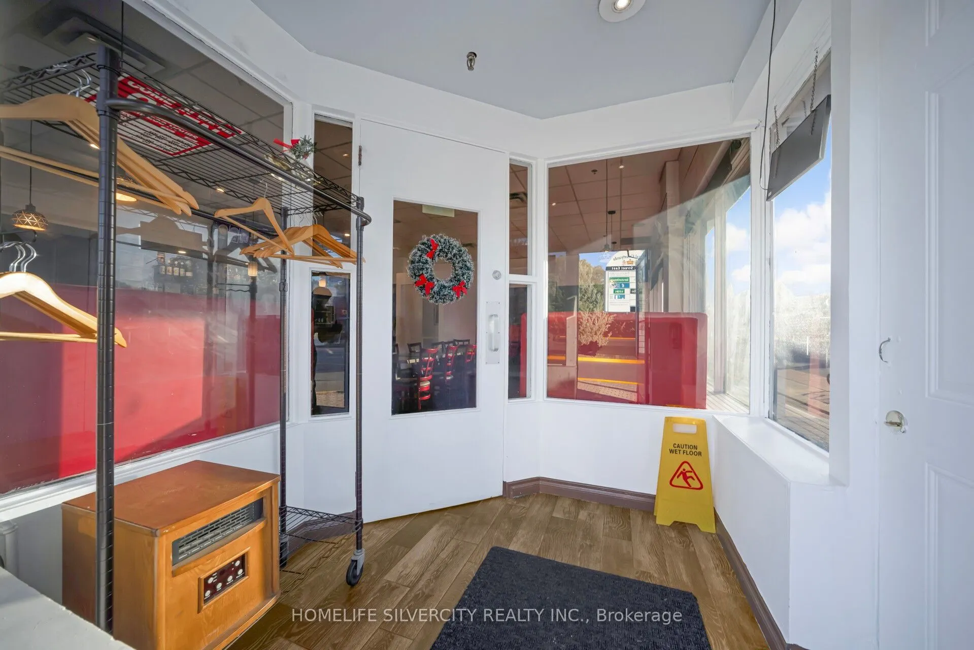 18 King Street E, #15