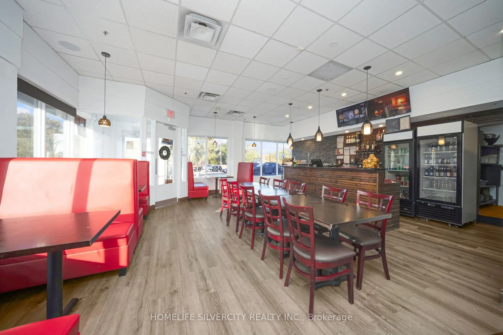18 King Street E, #15