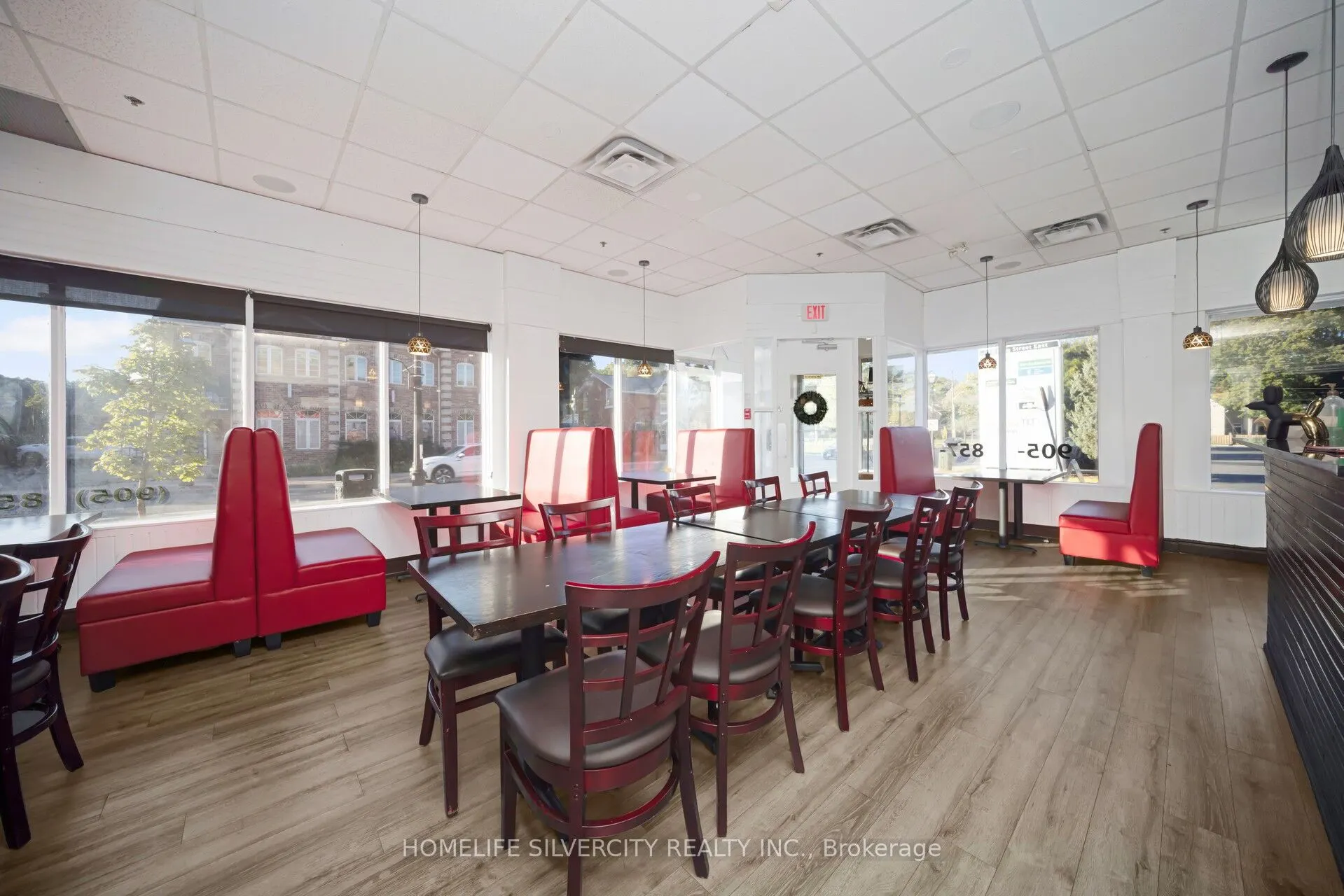 18 King Street E, #15