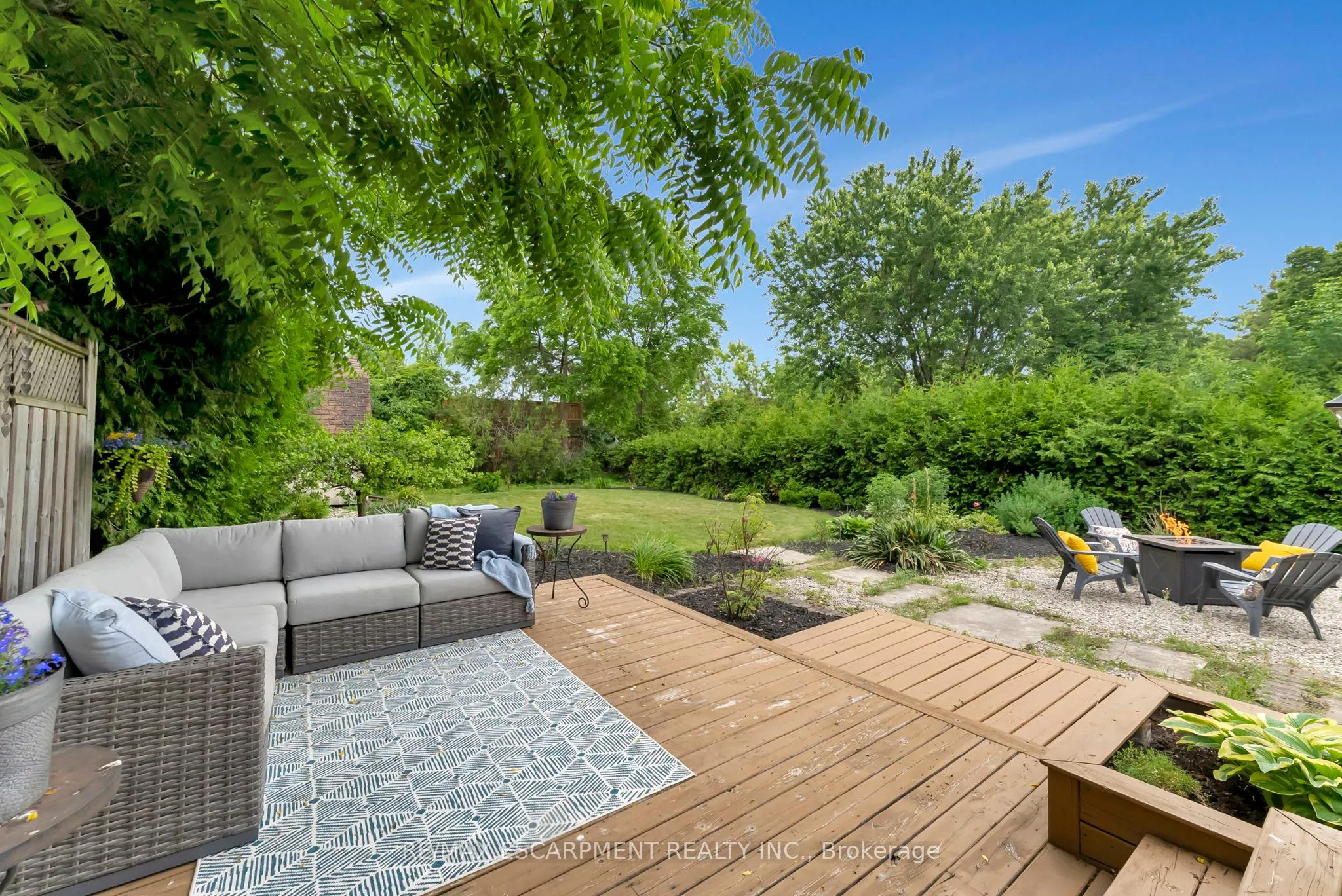 2387 Glenwood School Drive