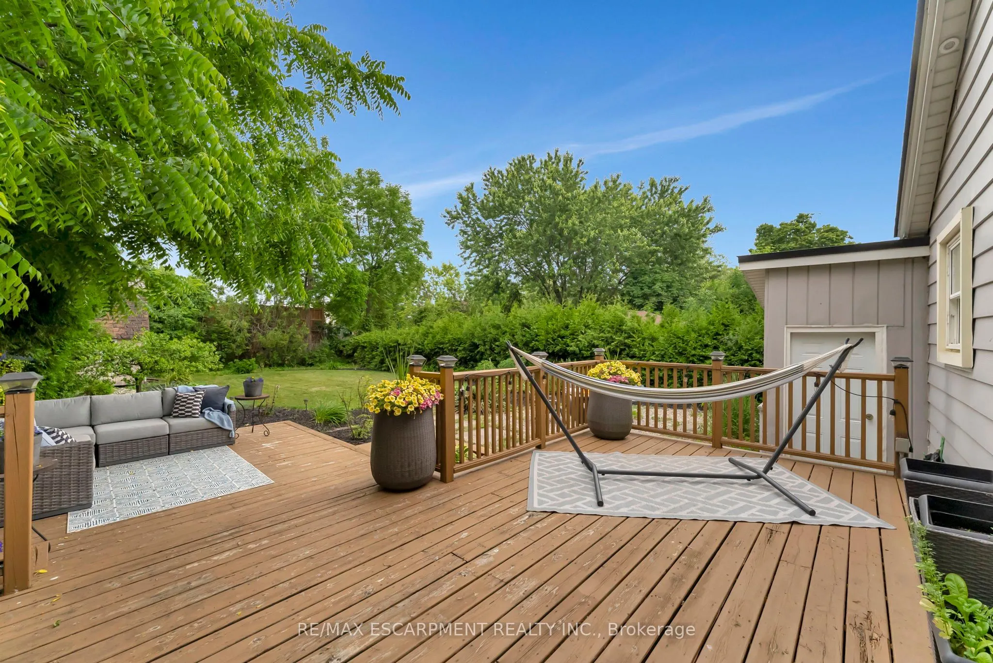 2387 Glenwood School Drive