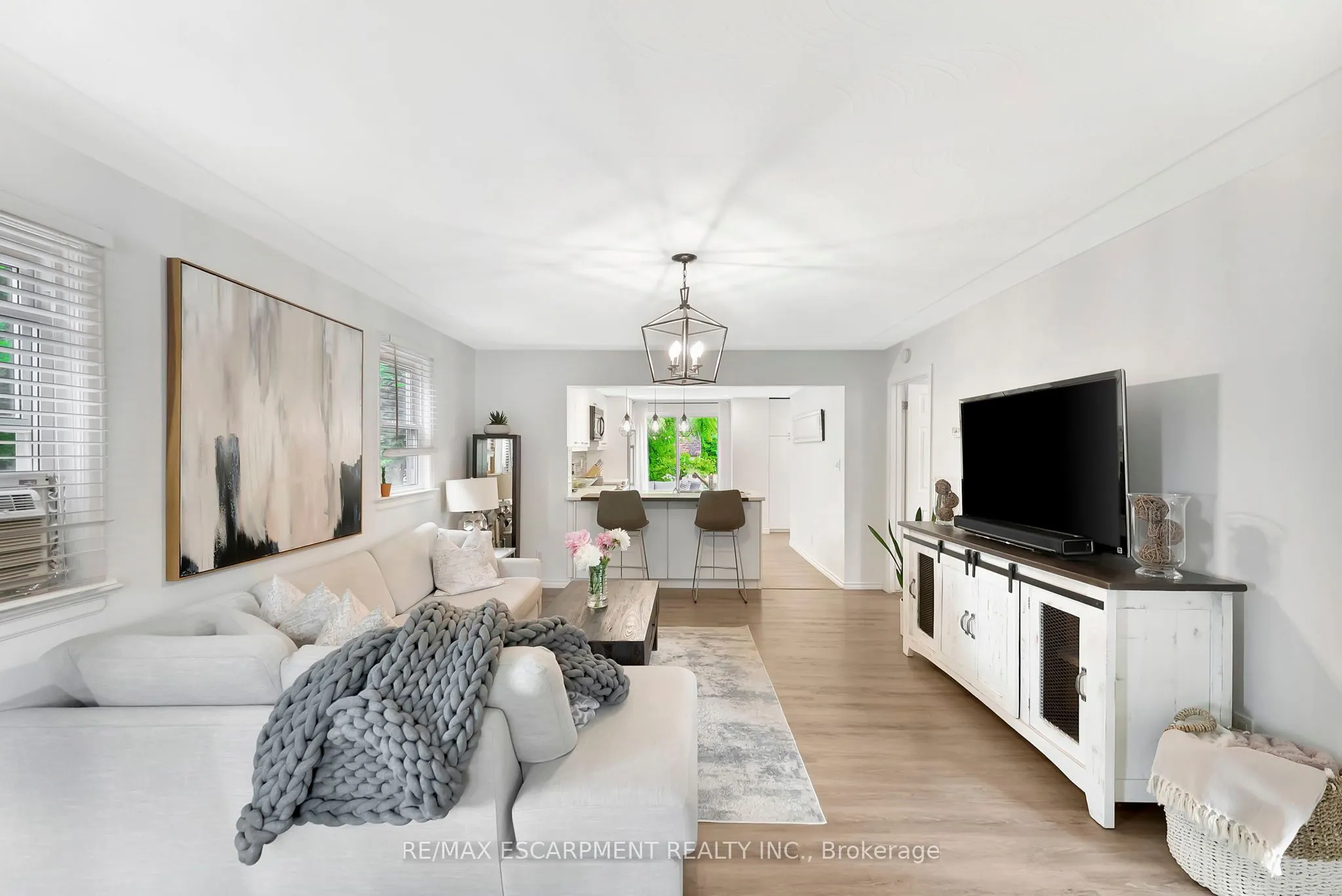 2387 Glenwood School Drive
