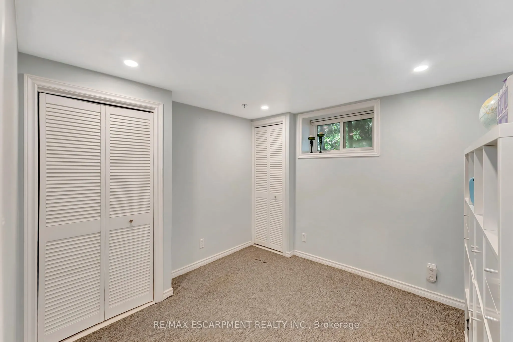 2387 Glenwood School Drive