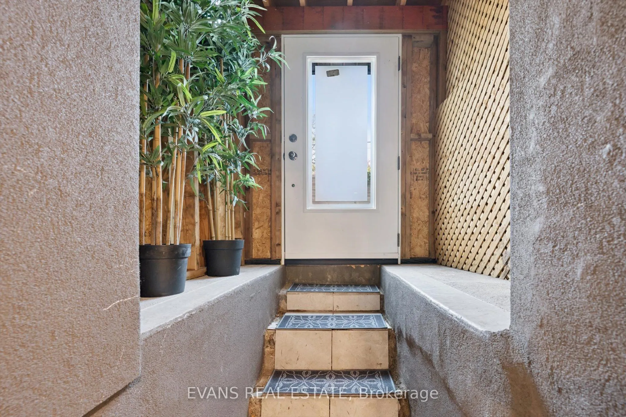 526 Quebec Avenue