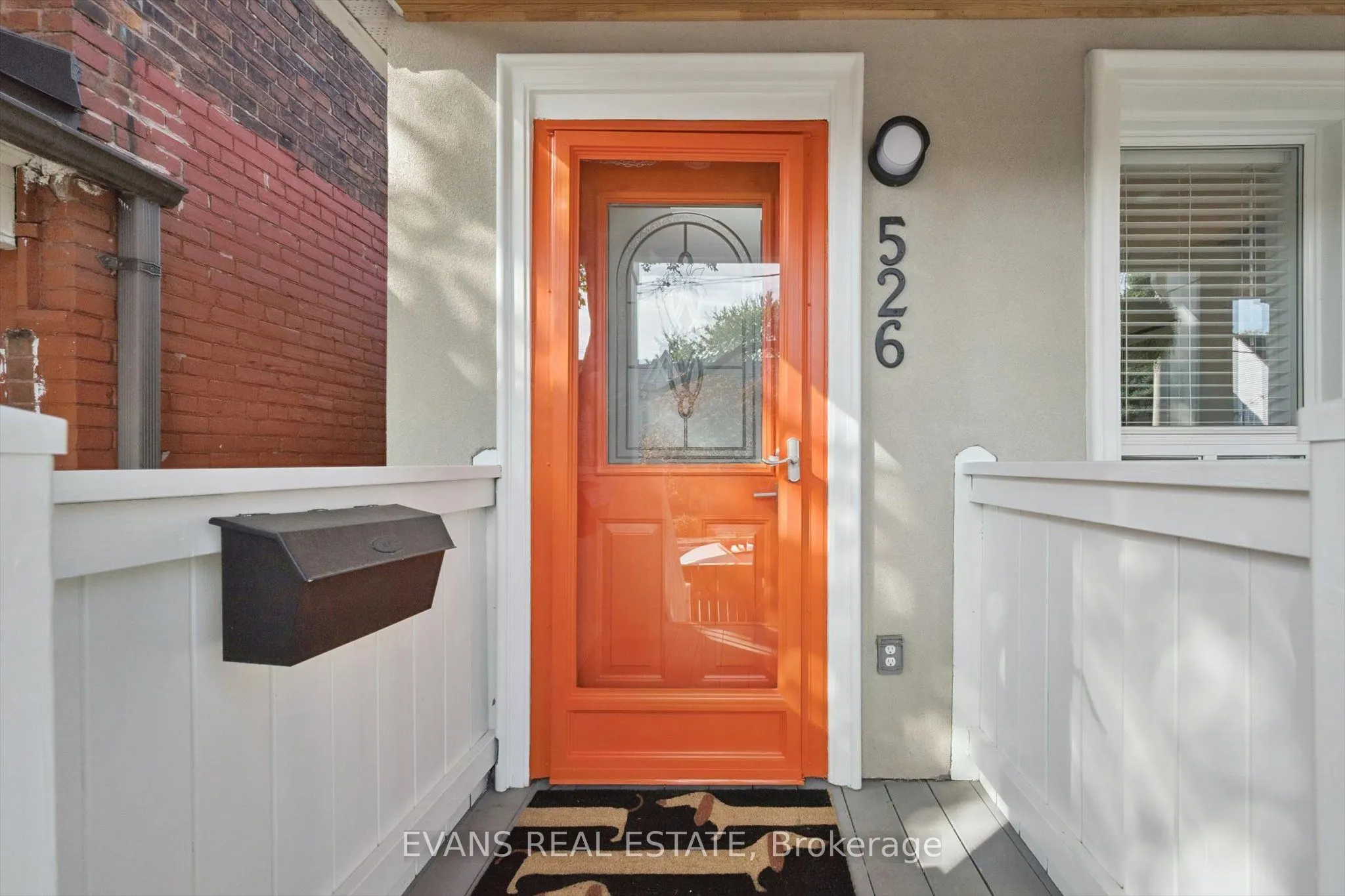 526 Quebec Avenue