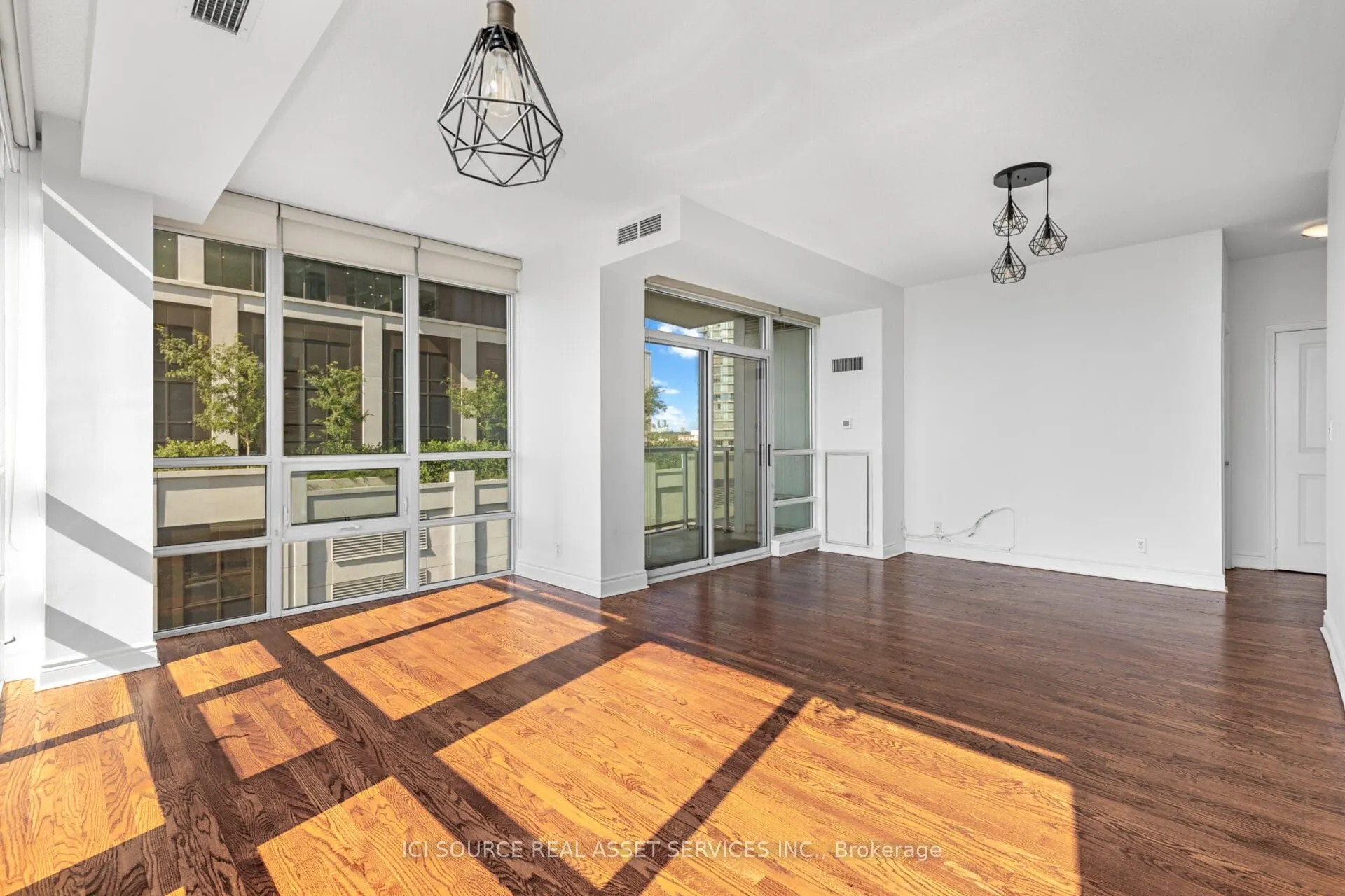 1910 Lake Shore Boulevard W, #708
