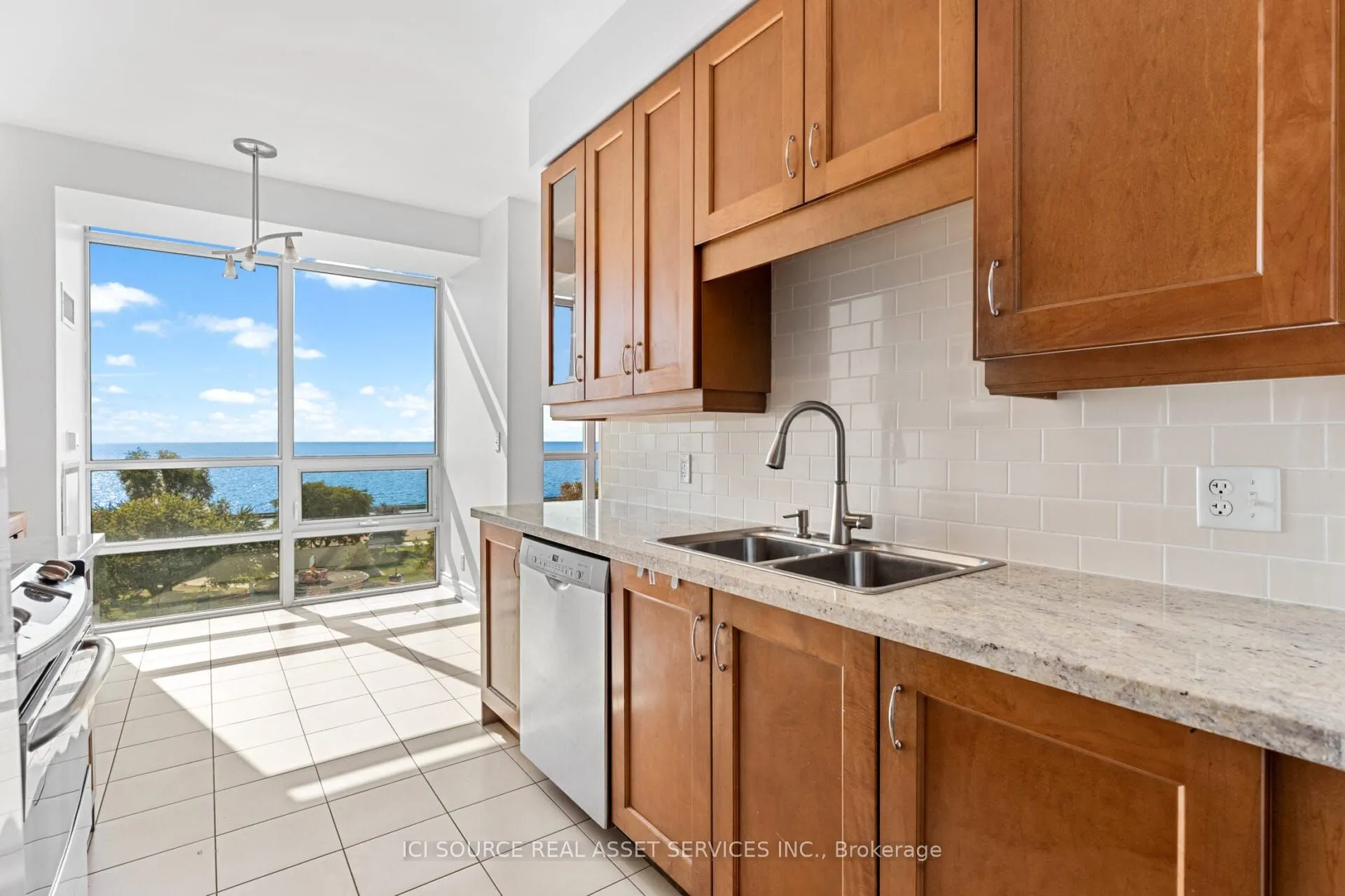 1910 Lake Shore Boulevard W, #708