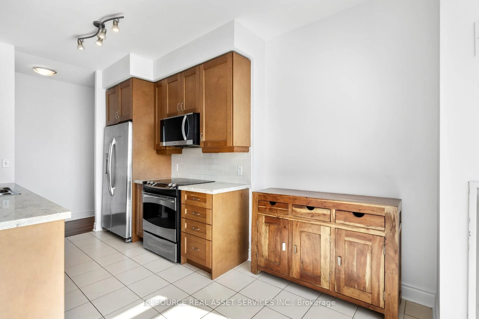 1910 Lake Shore Boulevard W, #708