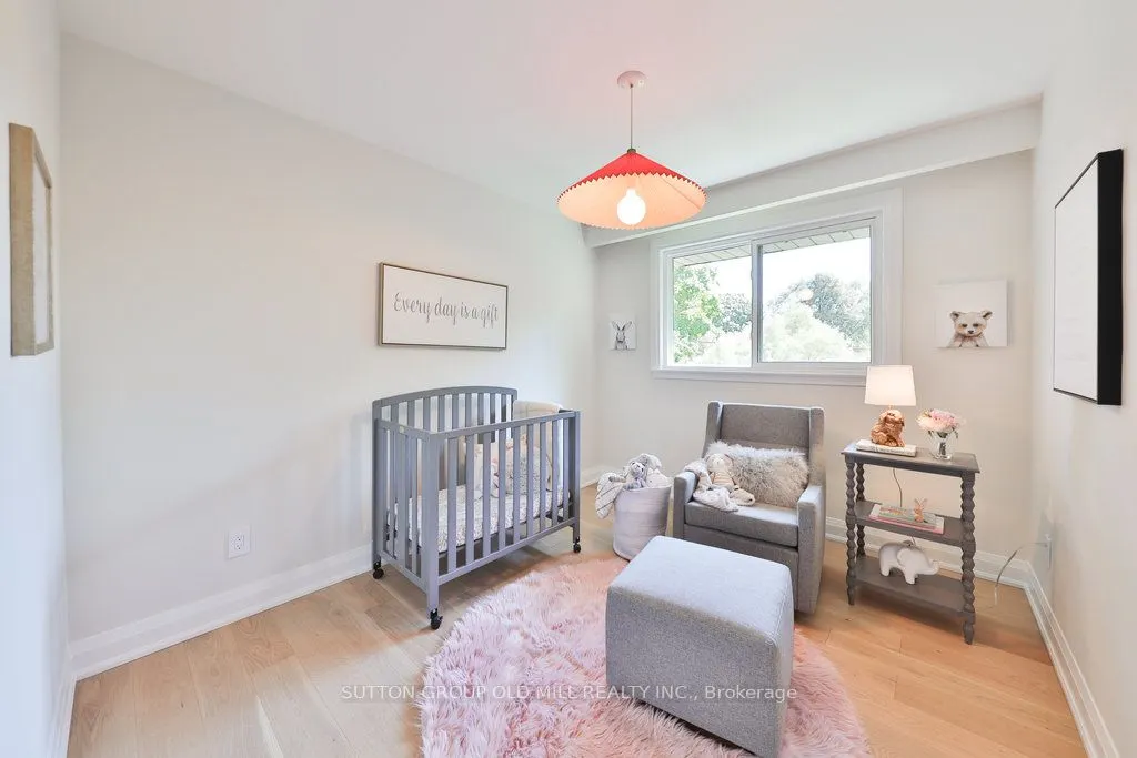 36 Laurelwood Crescent