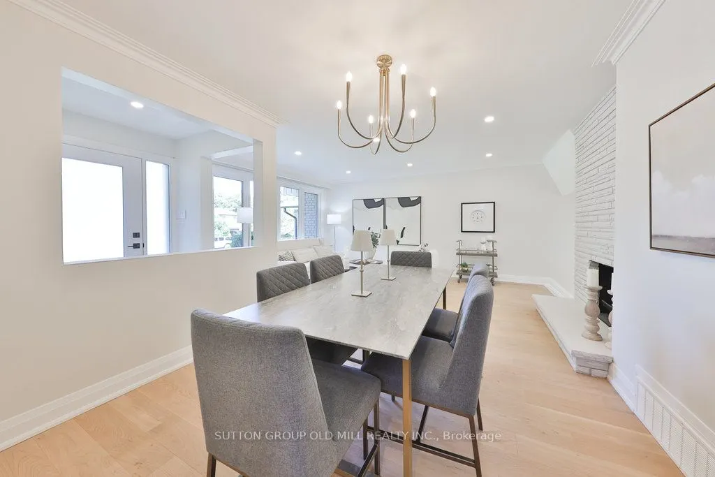 36 Laurelwood Crescent