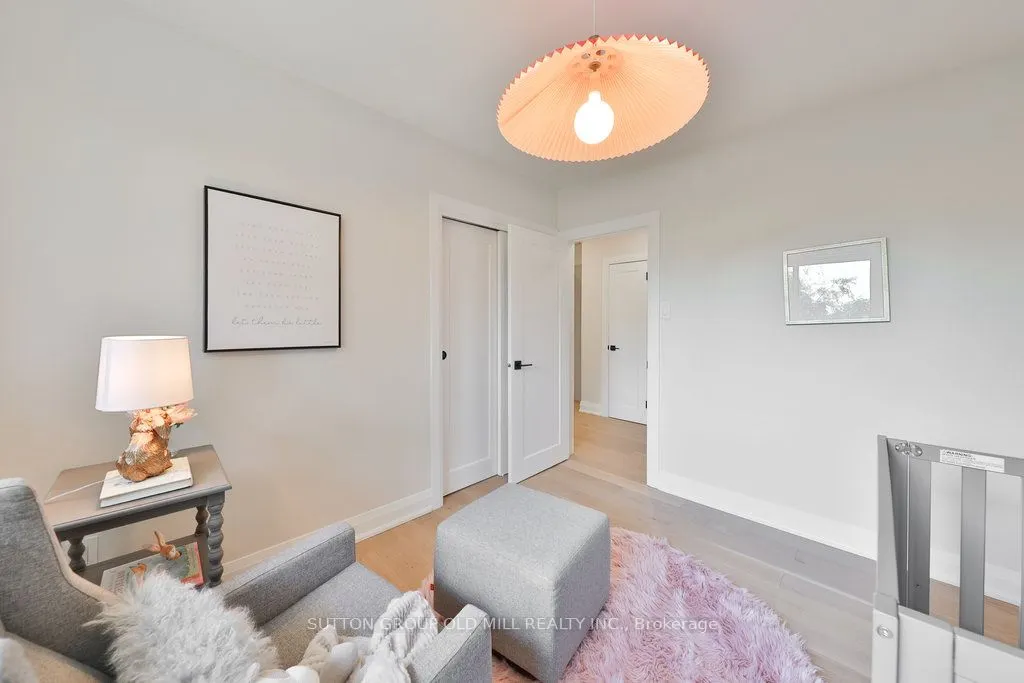 36 Laurelwood Crescent