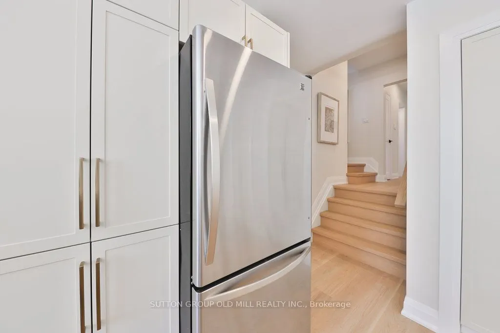 36 Laurelwood Crescent