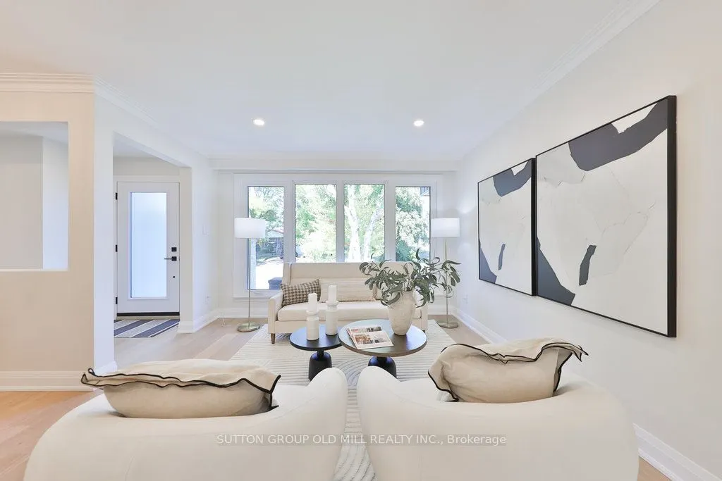 36 Laurelwood Crescent