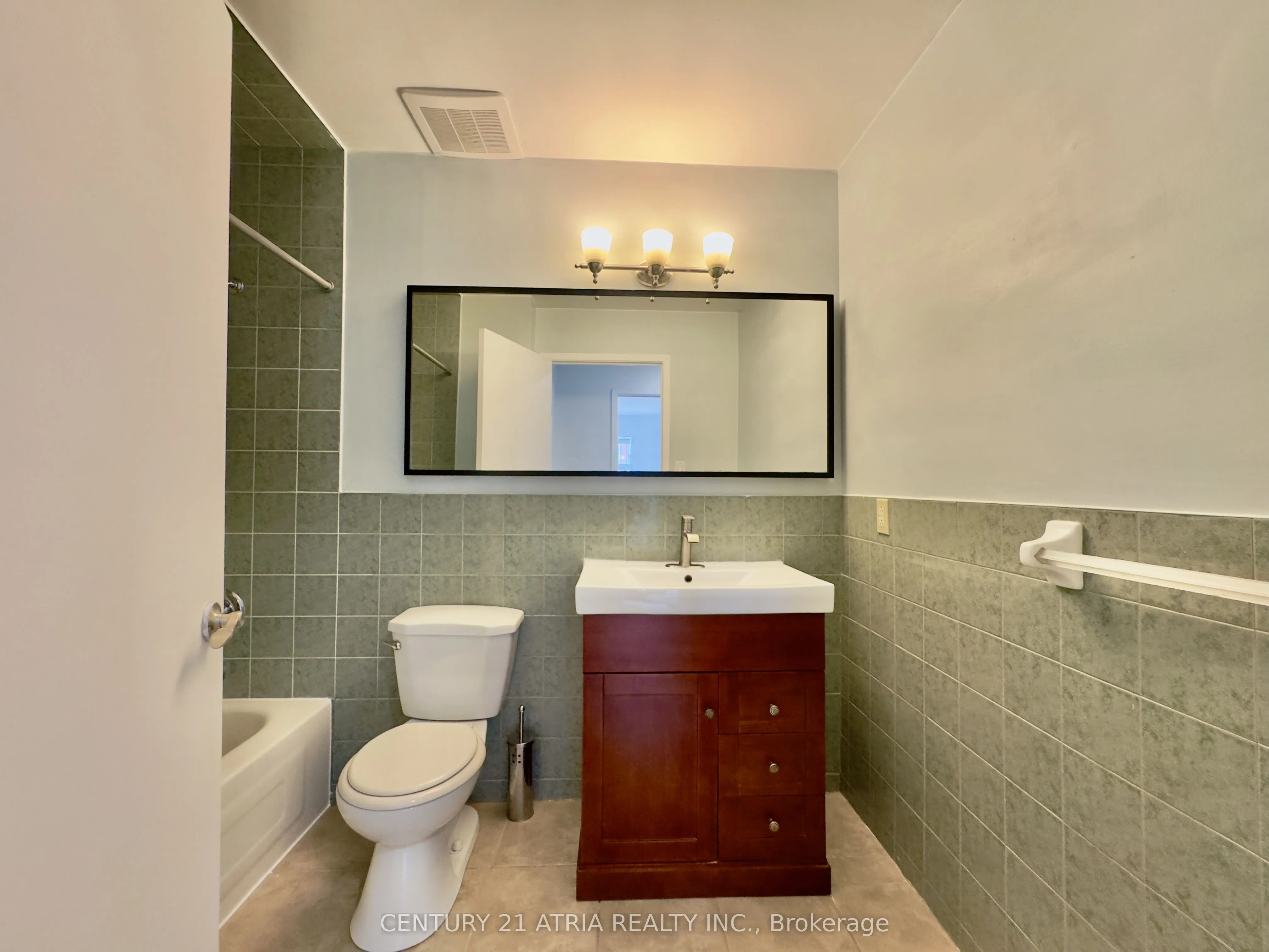 131 Jefferson Avenue, #B