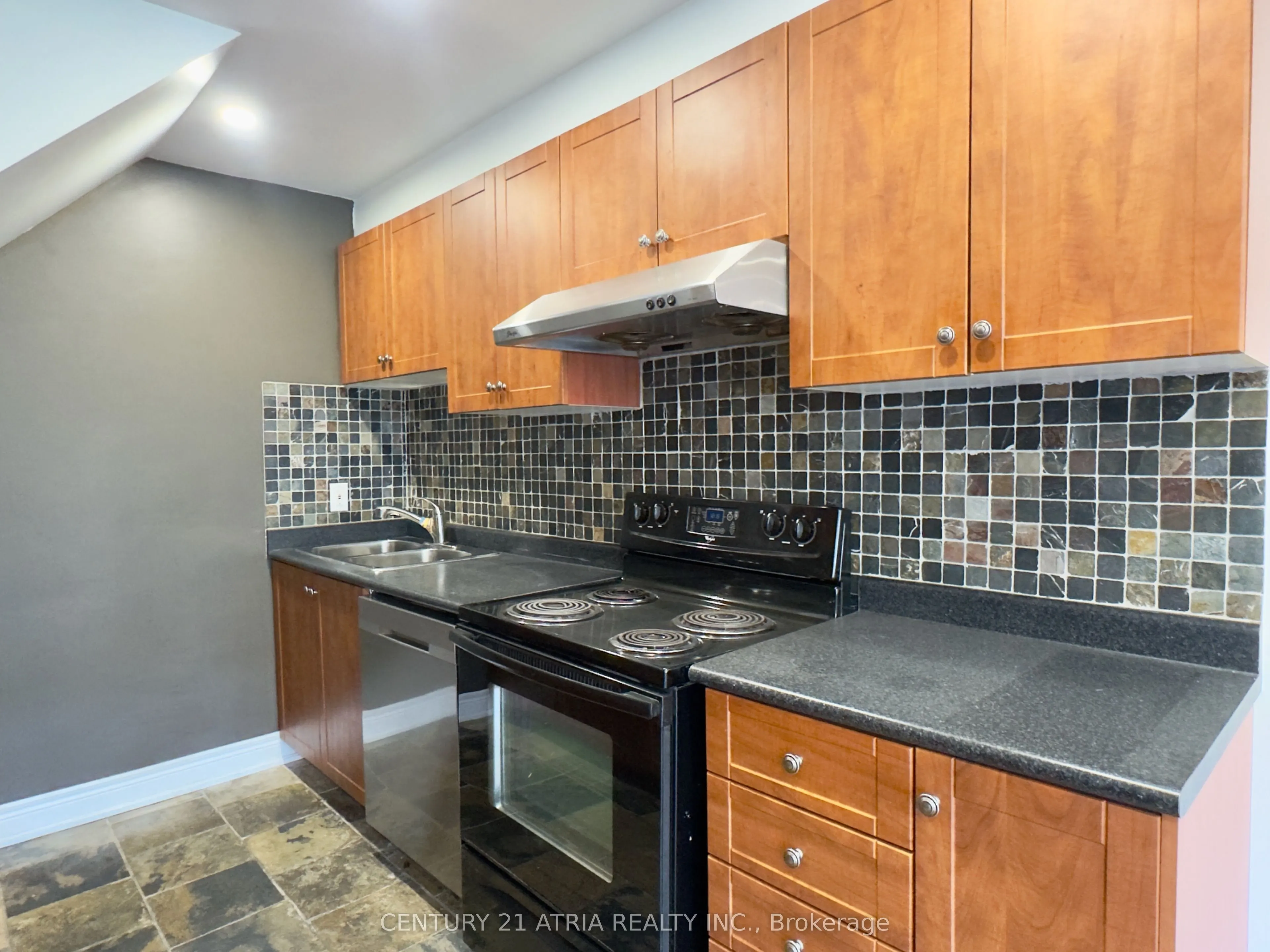 131 Jefferson Avenue, #B