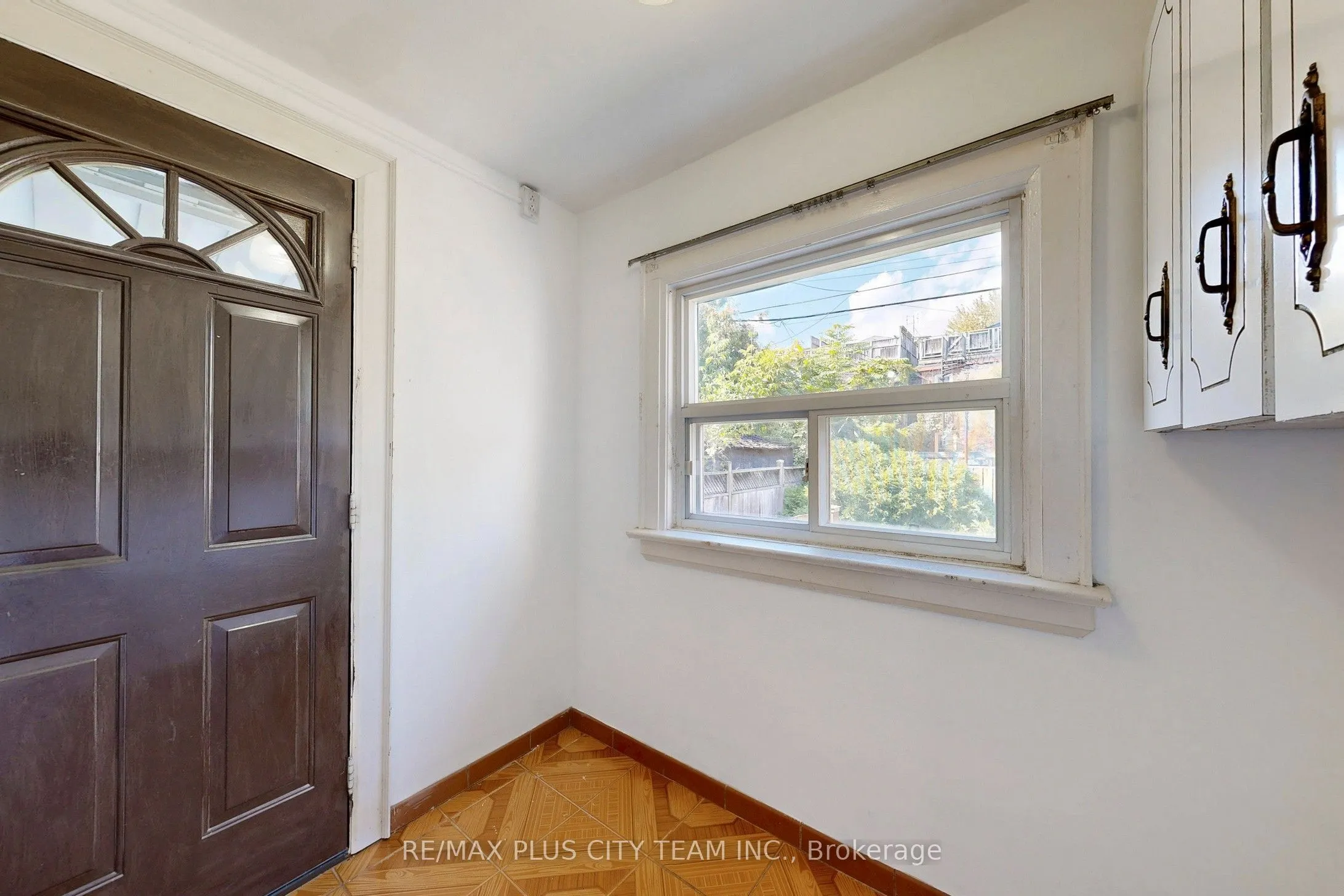 180 Pendrith Street