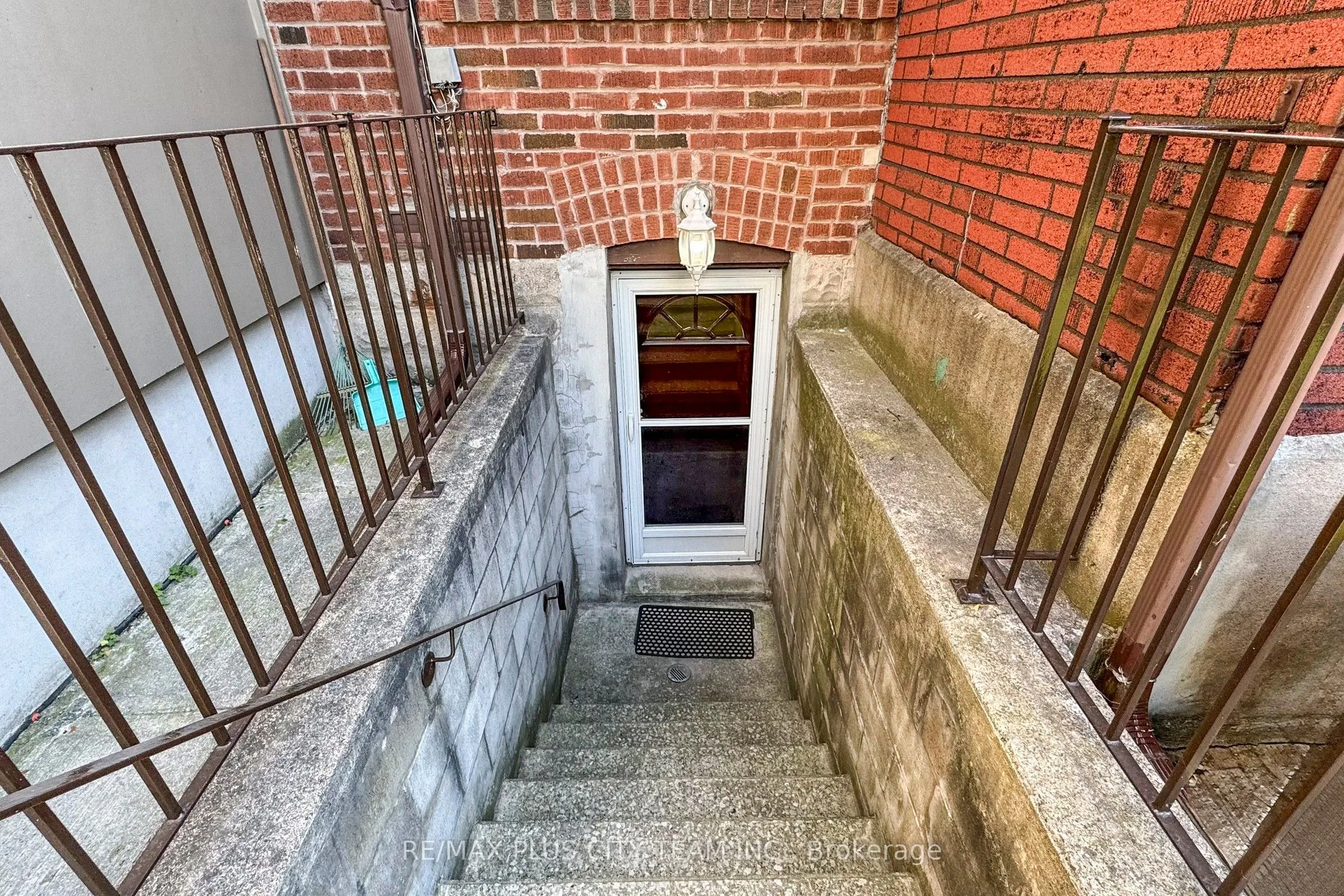 180 Pendrith Street