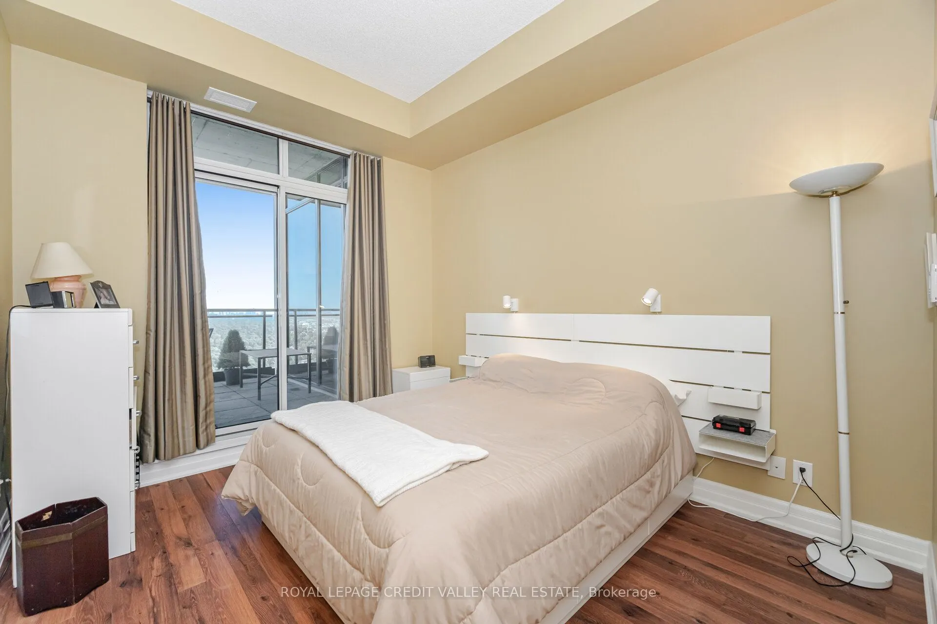 100 John Street, #2601