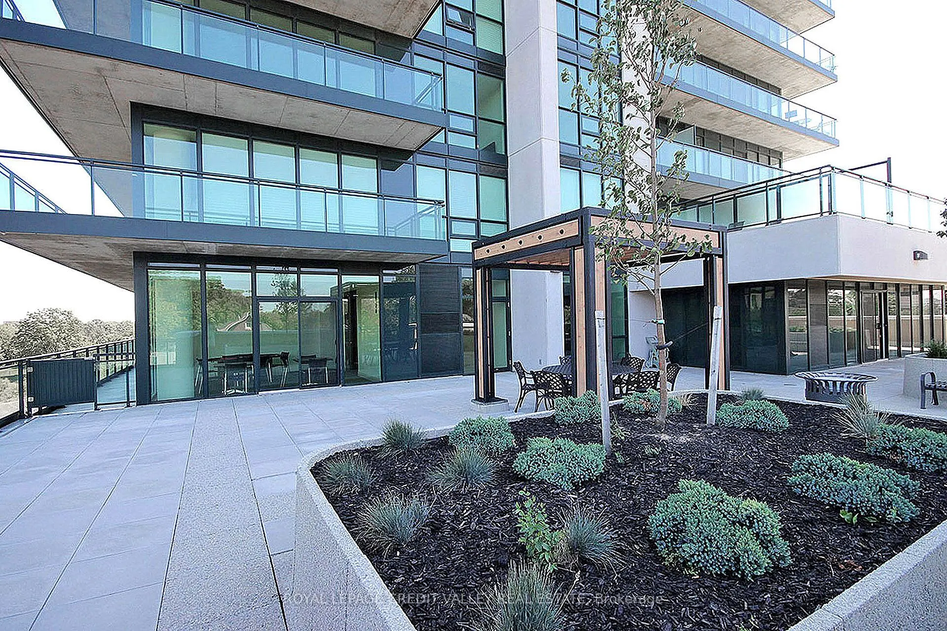 100 John Street, #2601