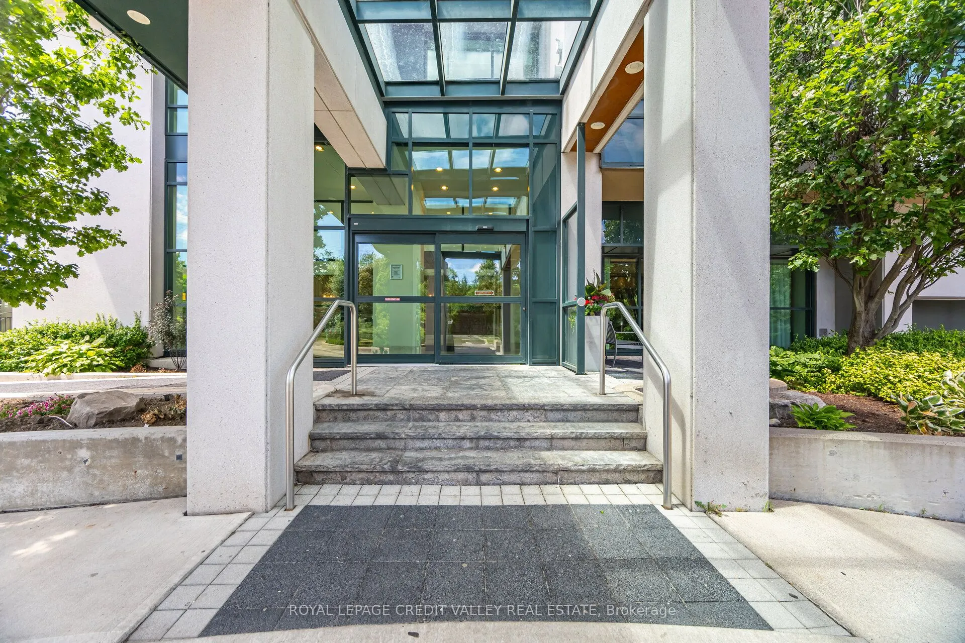 100 John Street, #2601