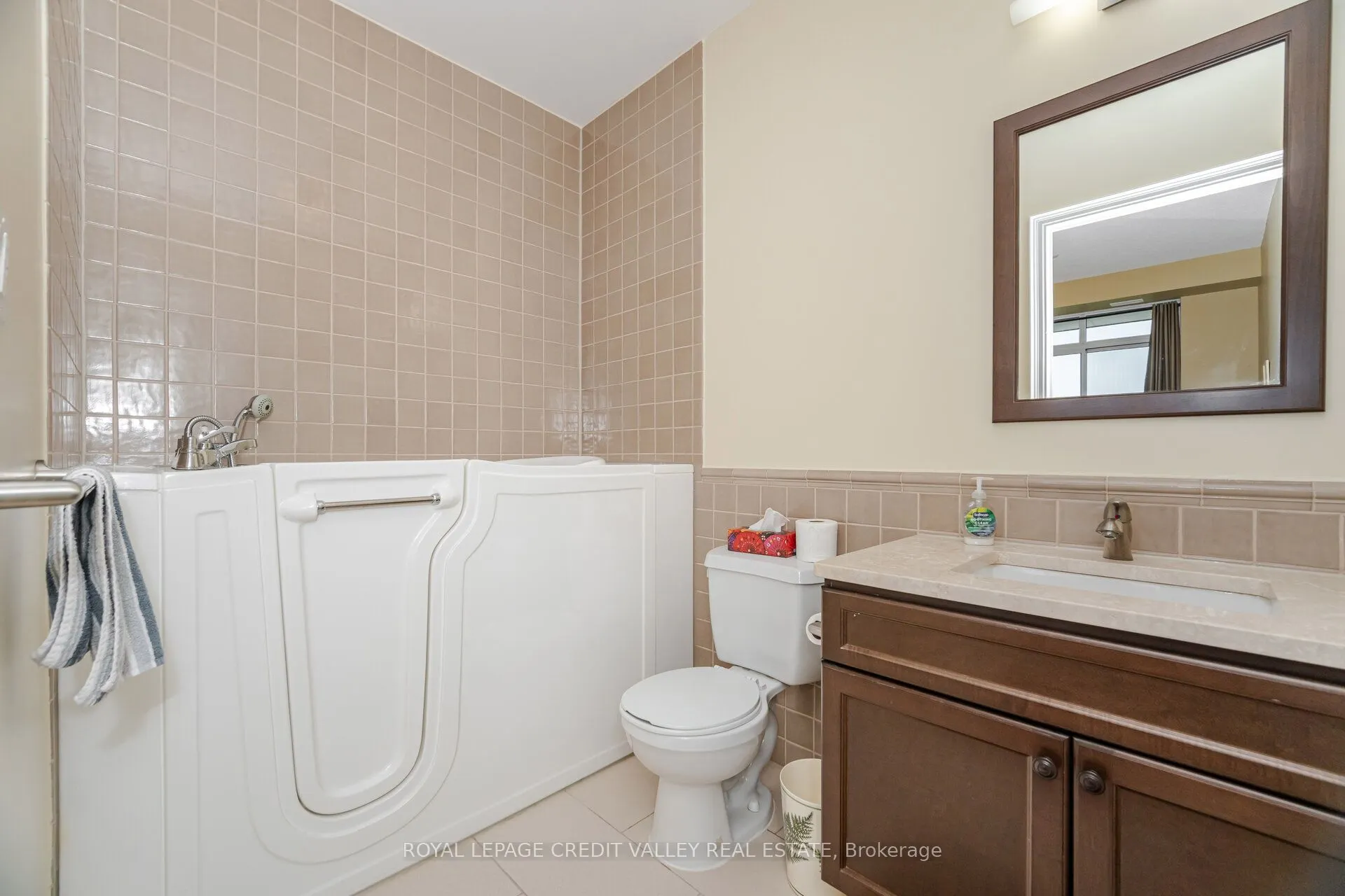 100 John Street, #2601