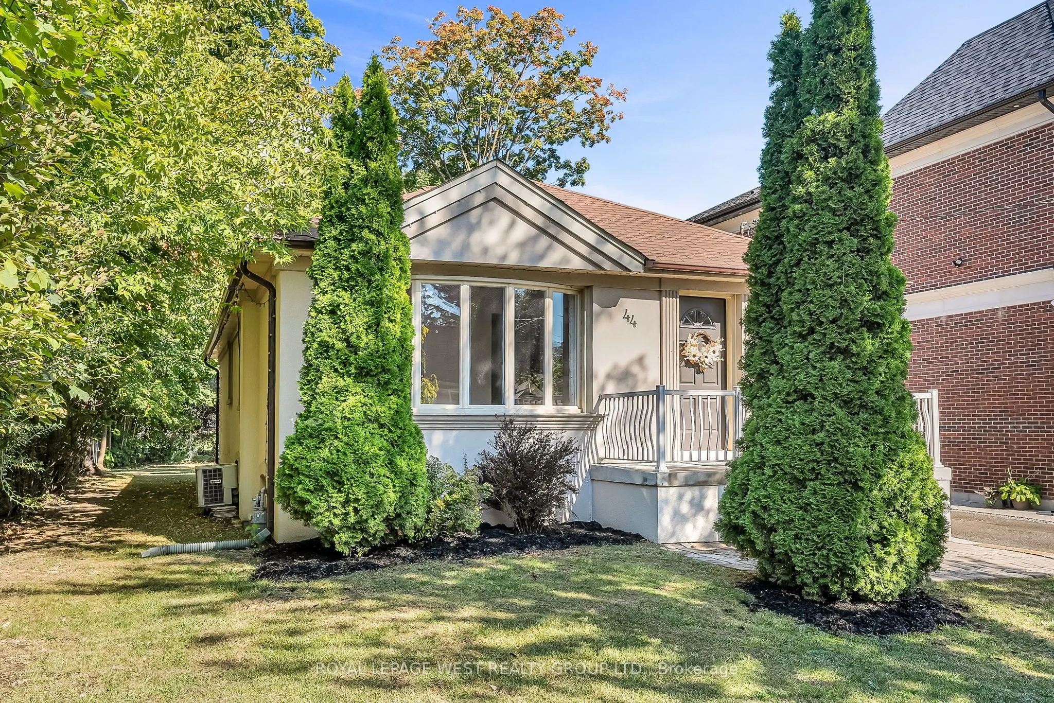 44 Westglen Crescent