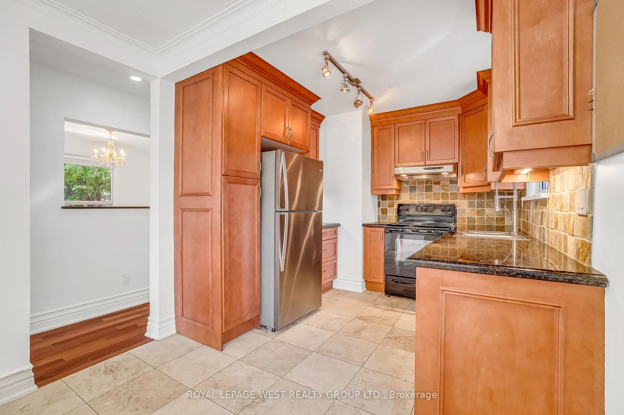 44 Westglen Crescent