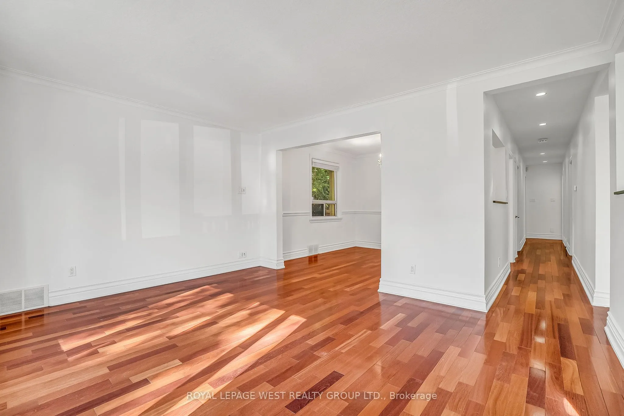 44 Westglen Crescent