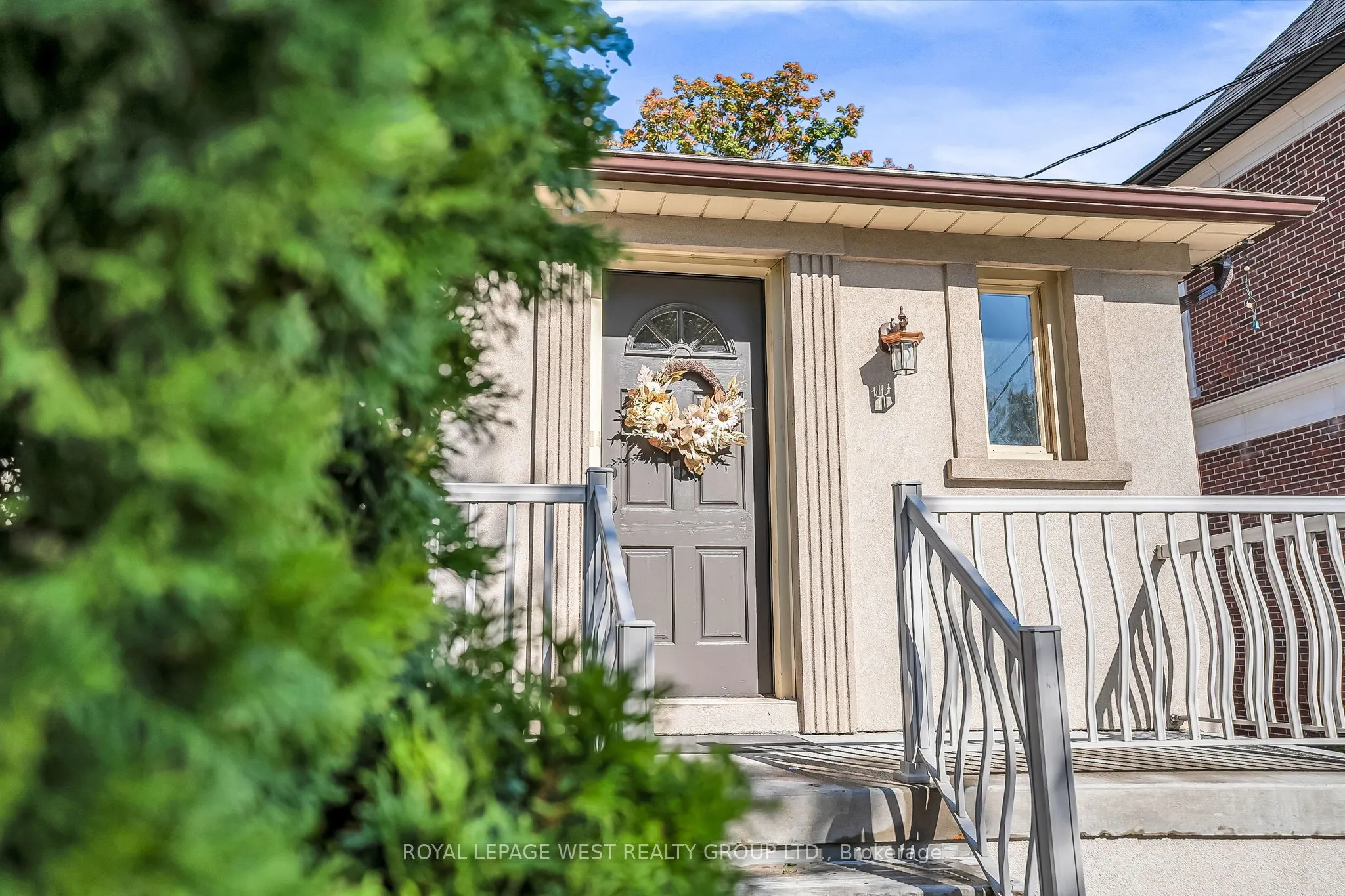 44 Westglen Crescent