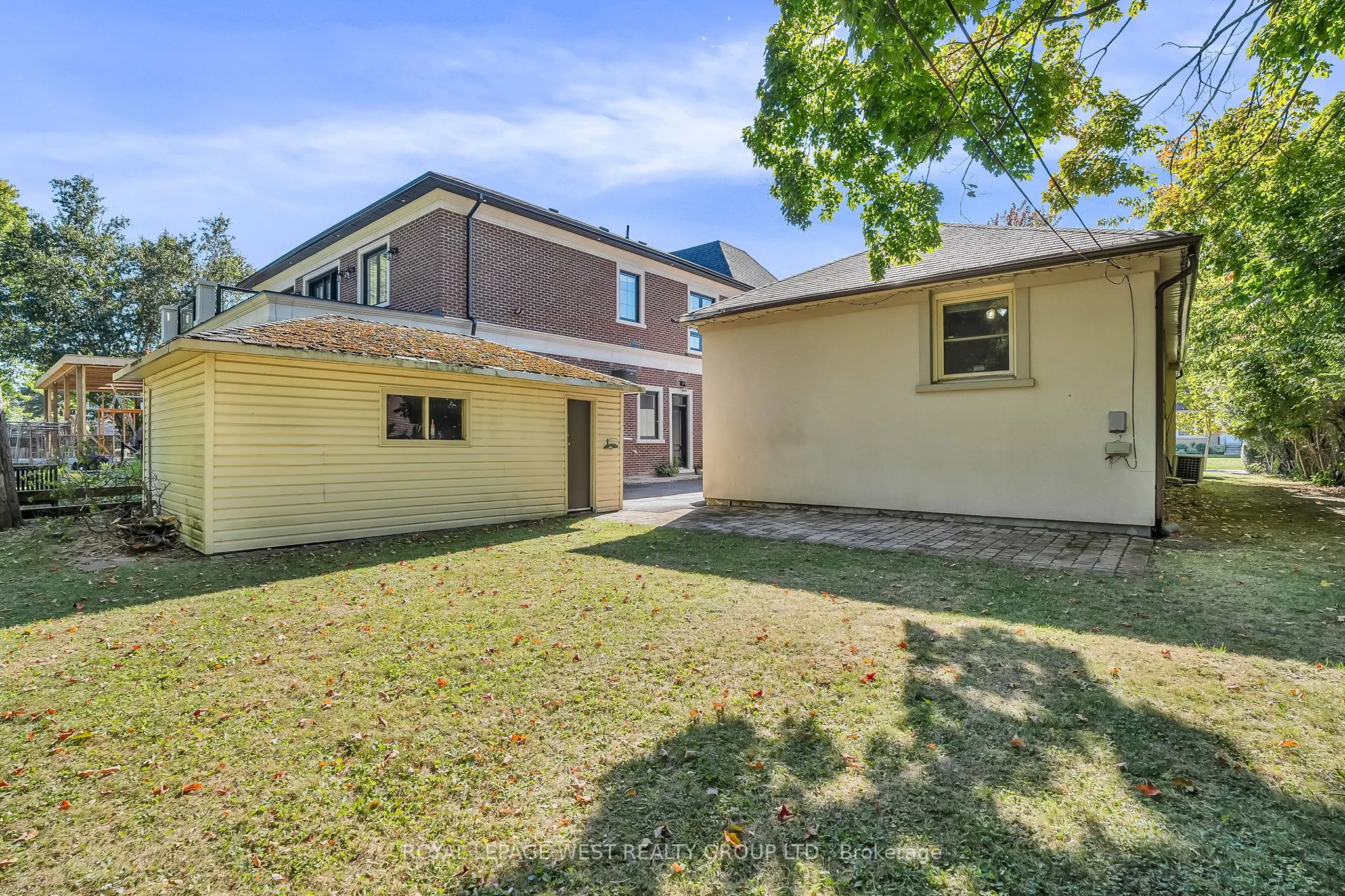 44 Westglen Crescent
