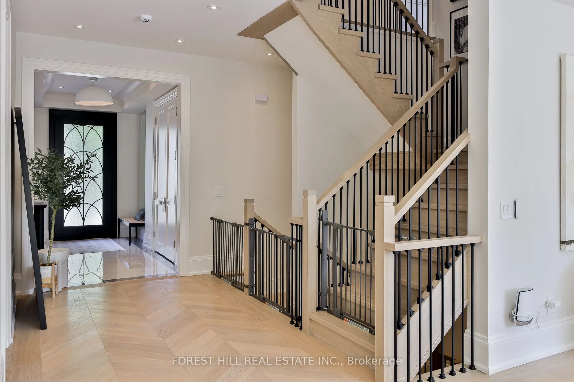 84 Botfield Avenue