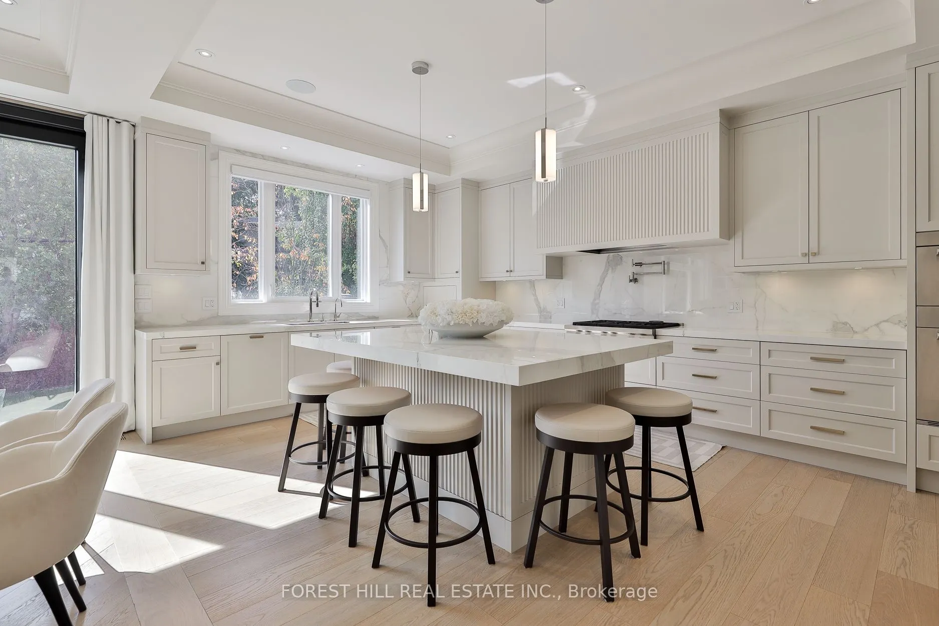 84 Botfield Avenue