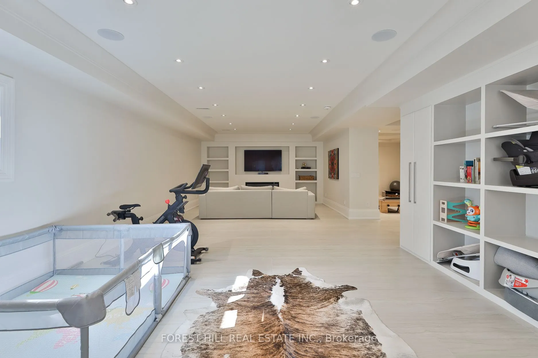 84 Botfield Avenue