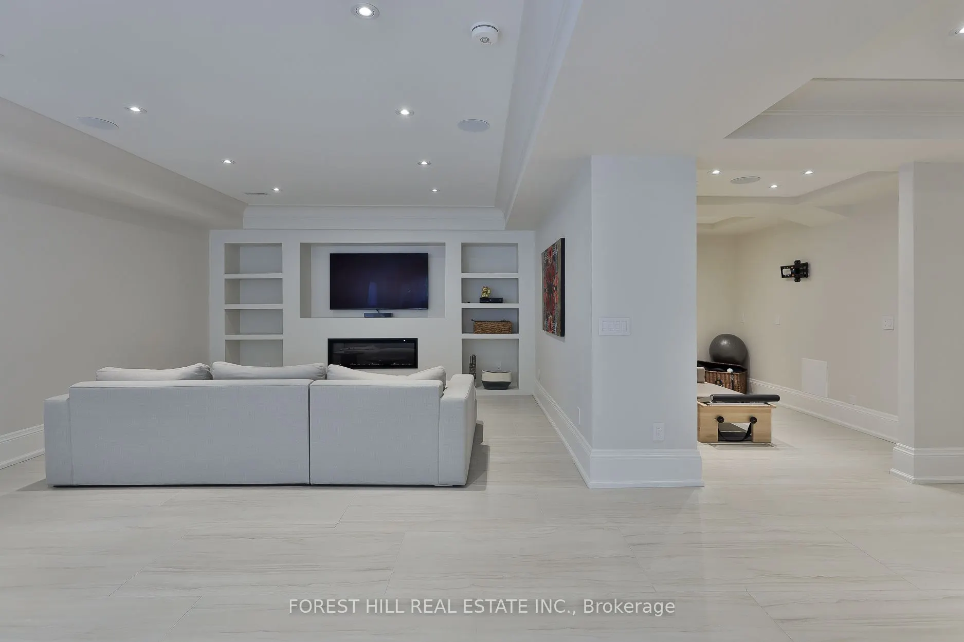 84 Botfield Avenue