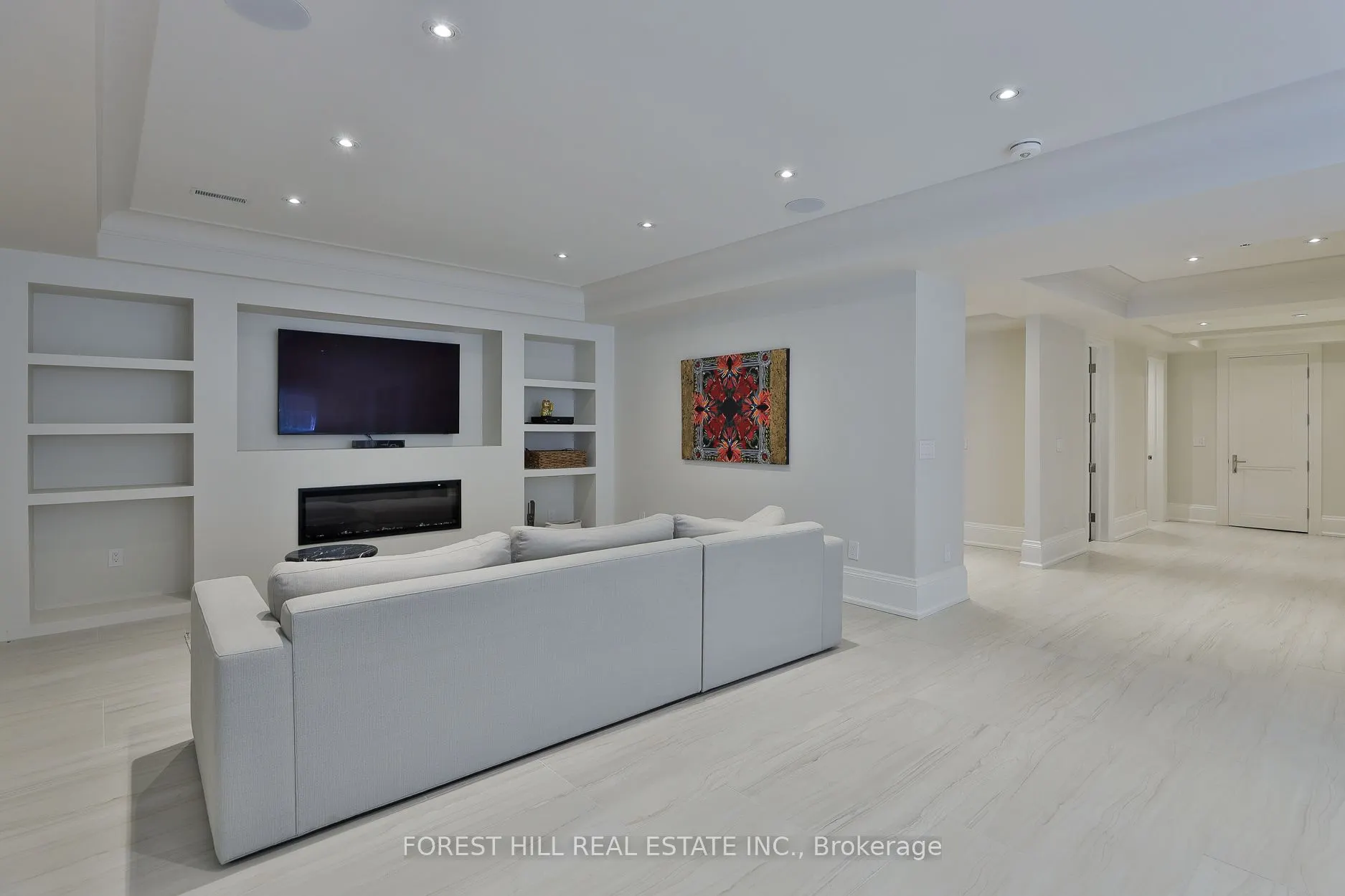 84 Botfield Avenue