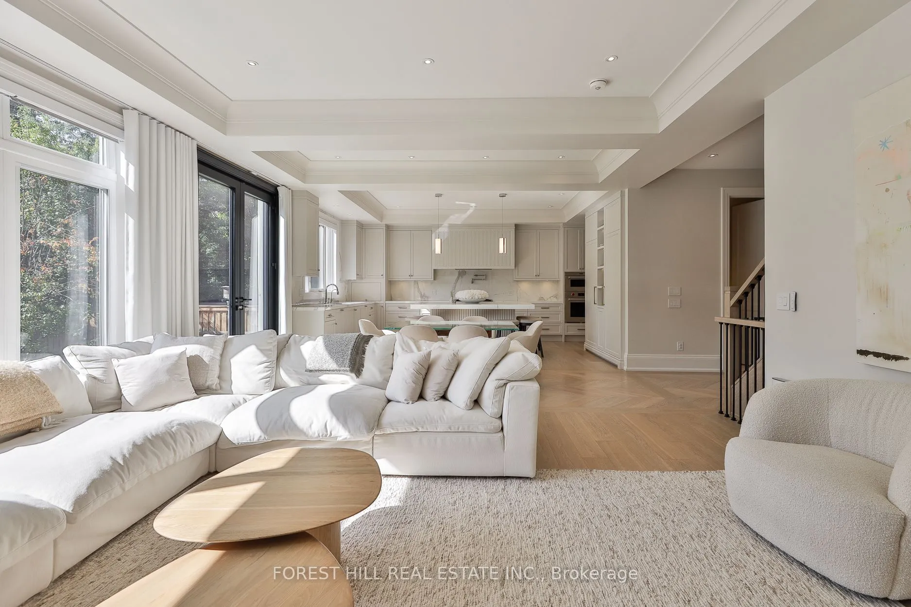 84 Botfield Avenue